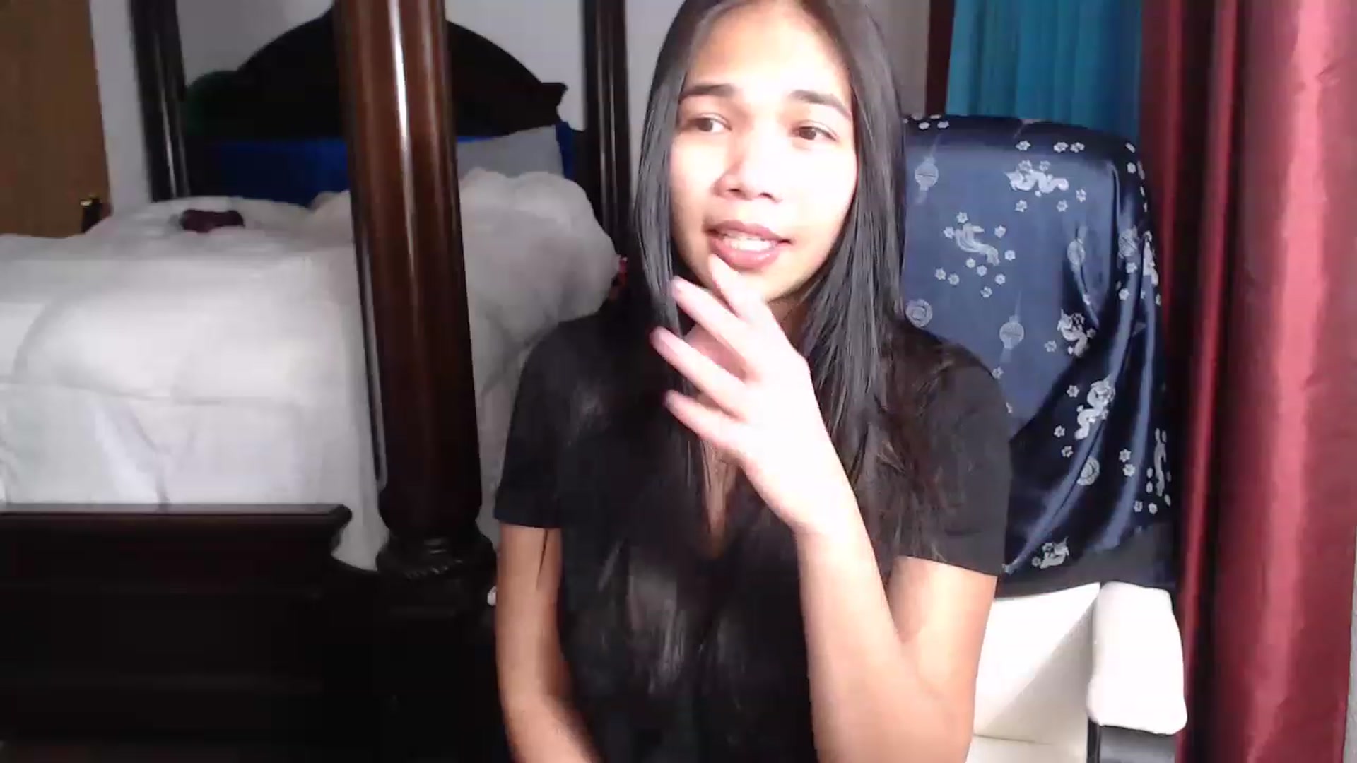Gallery image thumbnail from Littlekai2023's myfreecams stream on, 03/21/2023, 06:02 image 17 of 20