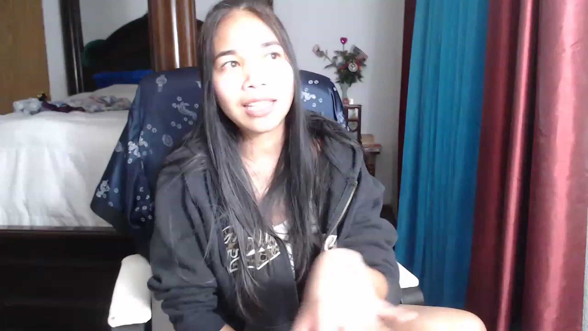 Gallery image thumbnail from Littlekai2023's myfreecams stream on, 03/23/2023, 03:23 image 16 of 20