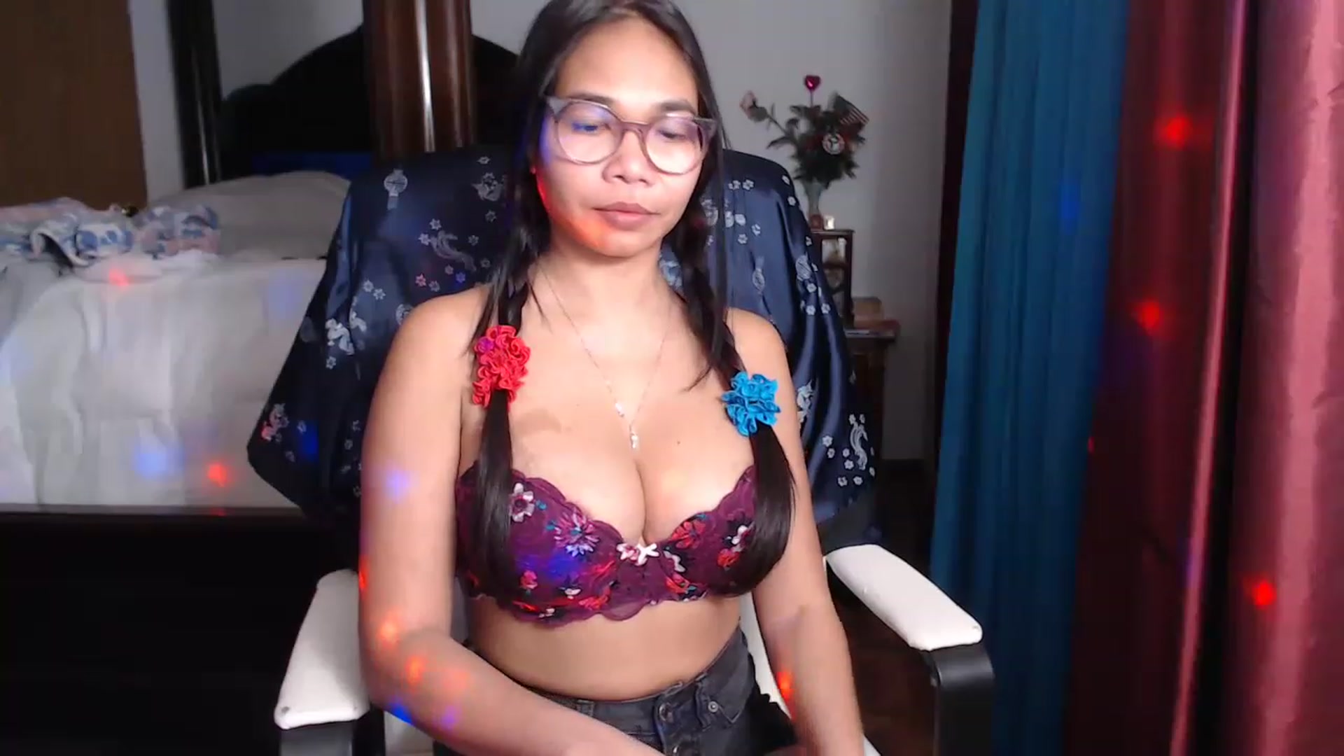 Gallery image thumbnail from Littlekai2023's myfreecams stream on, 03/24/2023, 24:06 image 14 of 20