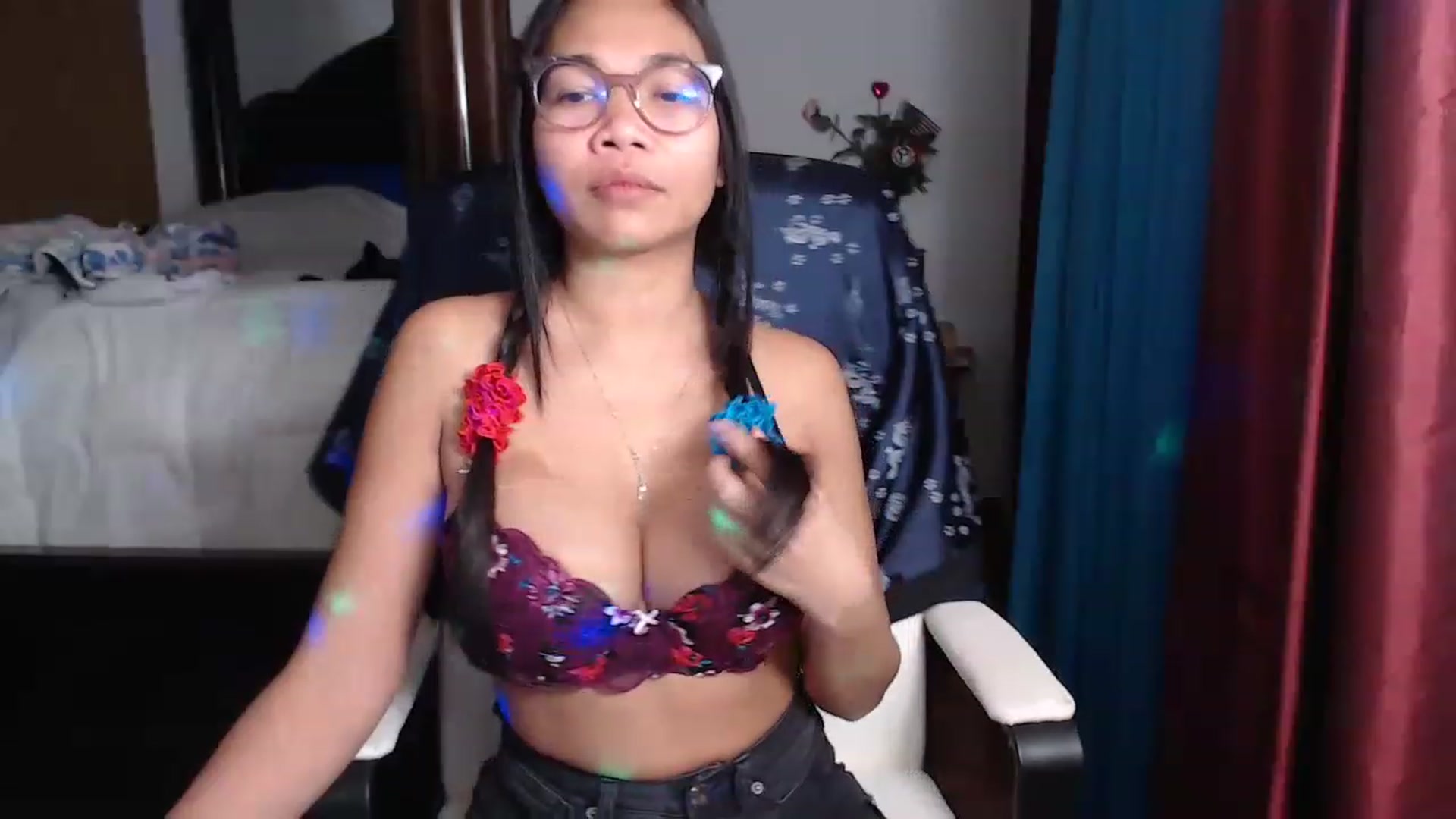 Gallery image thumbnail from Littlekai2023's myfreecams stream on, 03/24/2023, 24:06 image 12 of 20