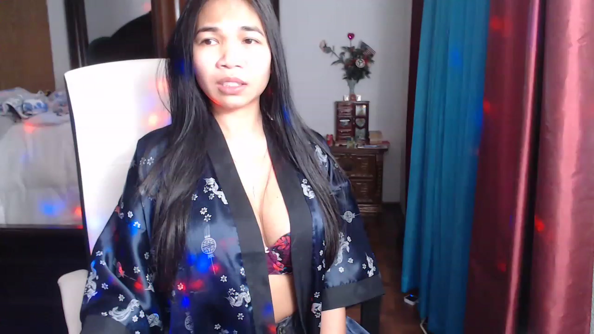 Gallery image thumbnail from Littlekai2023's myfreecams stream on, 03/24/2023, 02:21 image 16 of 20