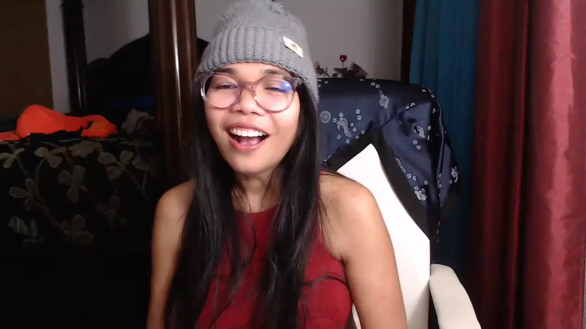 Gallery image thumbnail from Littlekai2023's myfreecams stream on, 03/25/2023, 15:38 image 16 of 20