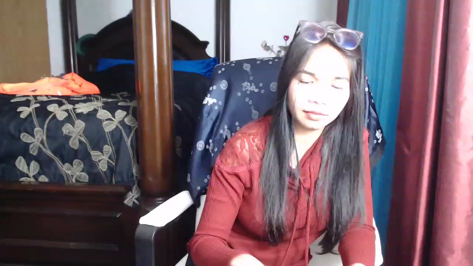 Gallery image thumbnail from Littlekai2023's myfreecams stream on, 03/27/2023, 05:07 image 1 of 20