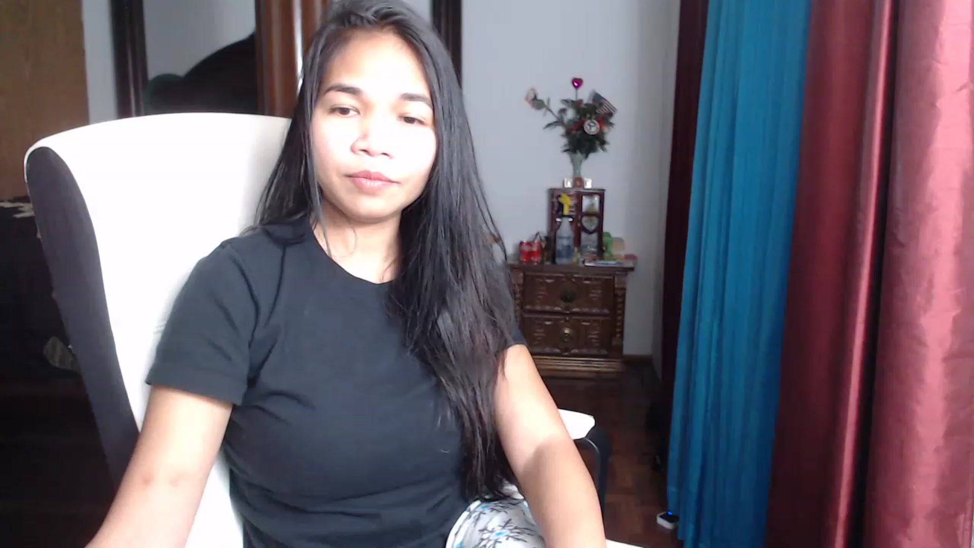 Gallery image thumbnail from Littlekai2023's myfreecams stream on, 03/29/2023, 04:13 image 5 of 20