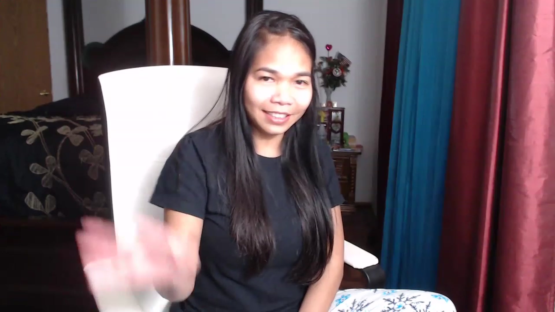 Gallery image thumbnail from Littlekai2023's myfreecams stream on, 03/29/2023, 04:13 image 19 of 20