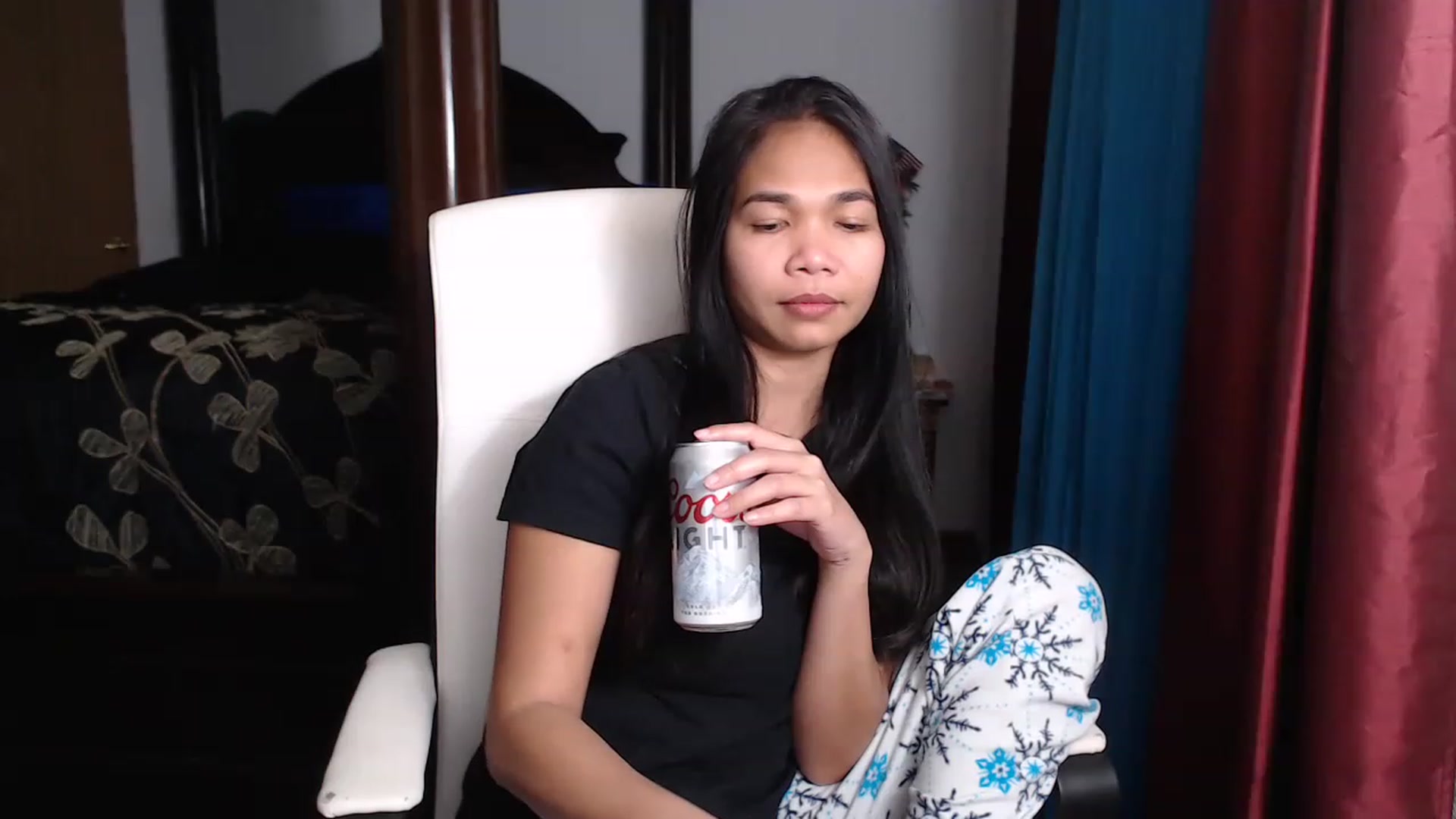 Gallery image thumbnail from Littlekai2023's myfreecams stream on, 03/29/2023, 04:13 image 12 of 20