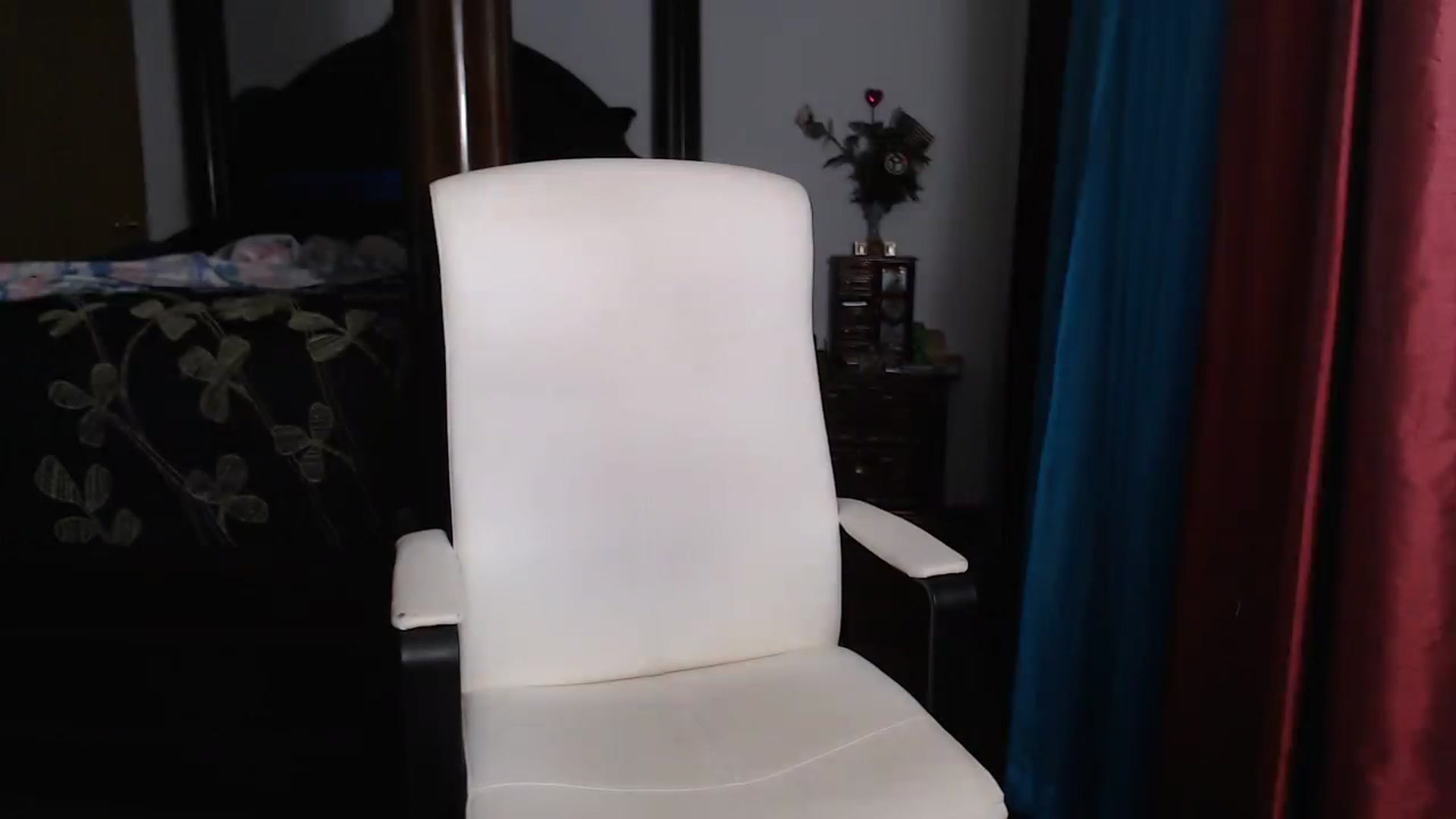 Gallery image thumbnail from Littlekai2023's myfreecams stream on, 03/31/2023, 24:02 image 4 of 20