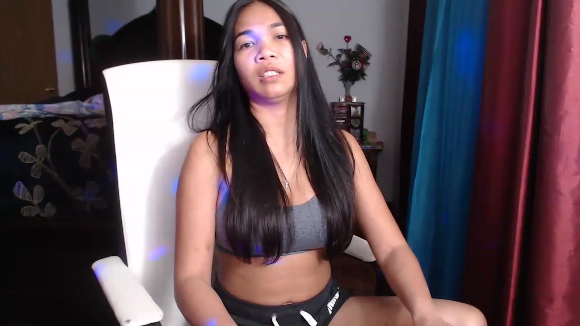 Gallery image thumbnail from Littlekai2023's myfreecams stream on, 03/31/2023, 24:02 image 9 of 20
