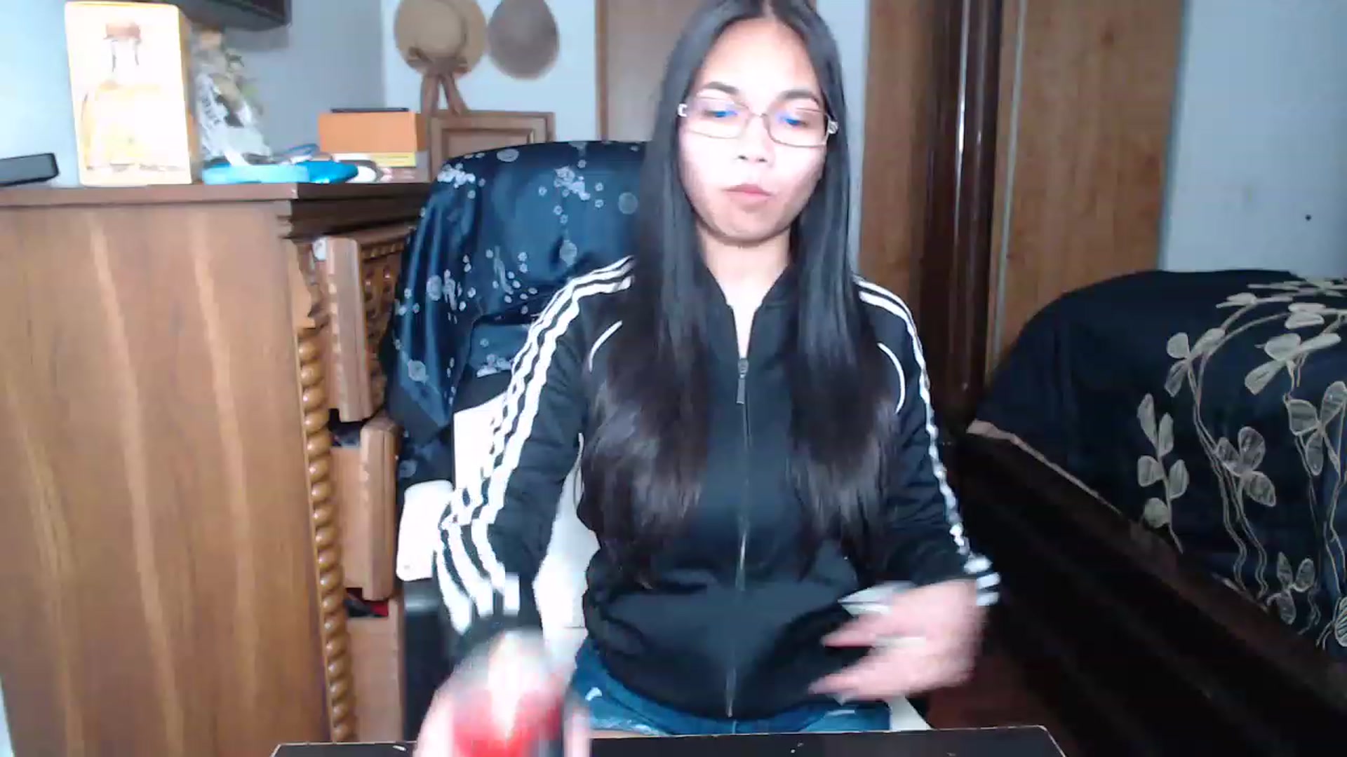 Gallery image thumbnail from Littlekai2023's myfreecams stream on, 04/02/2023, 24:01 image 10 of 20