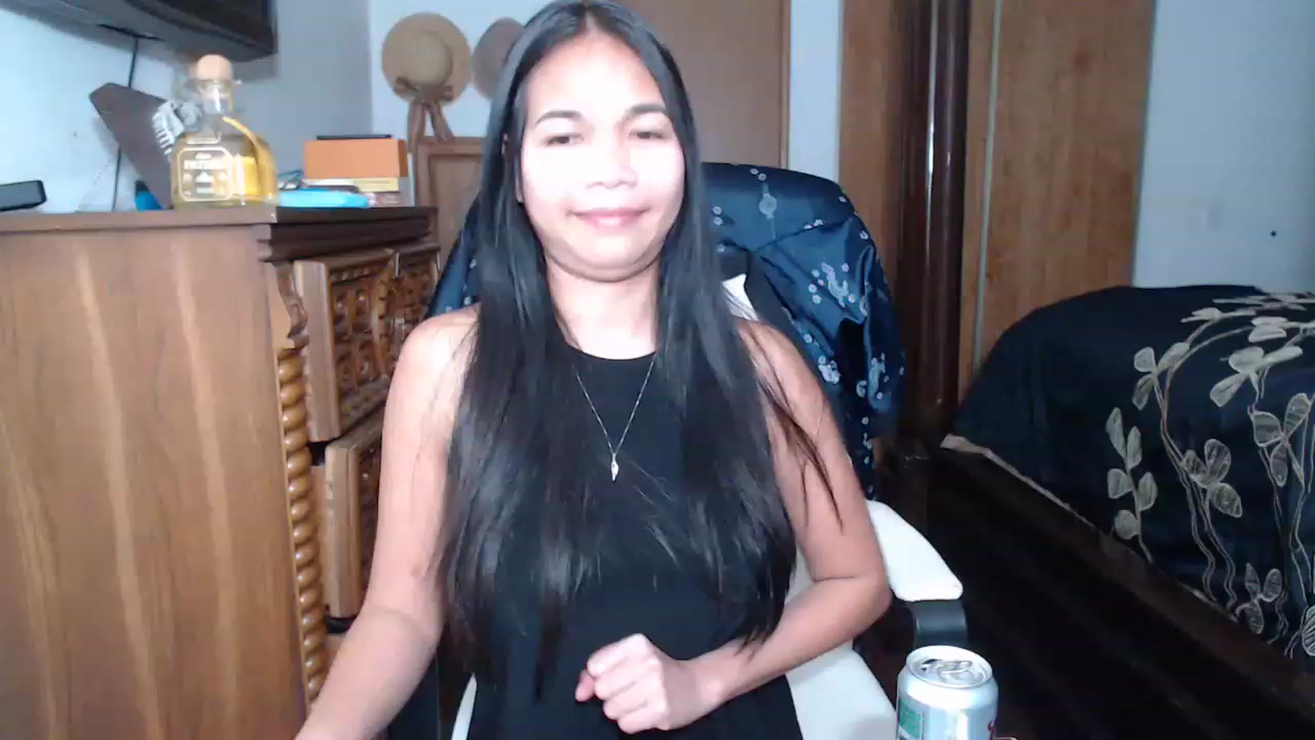 Gallery image thumbnail from Littlekai2023's myfreecams stream on, 04/02/2023, 04:12 image 17 of 20