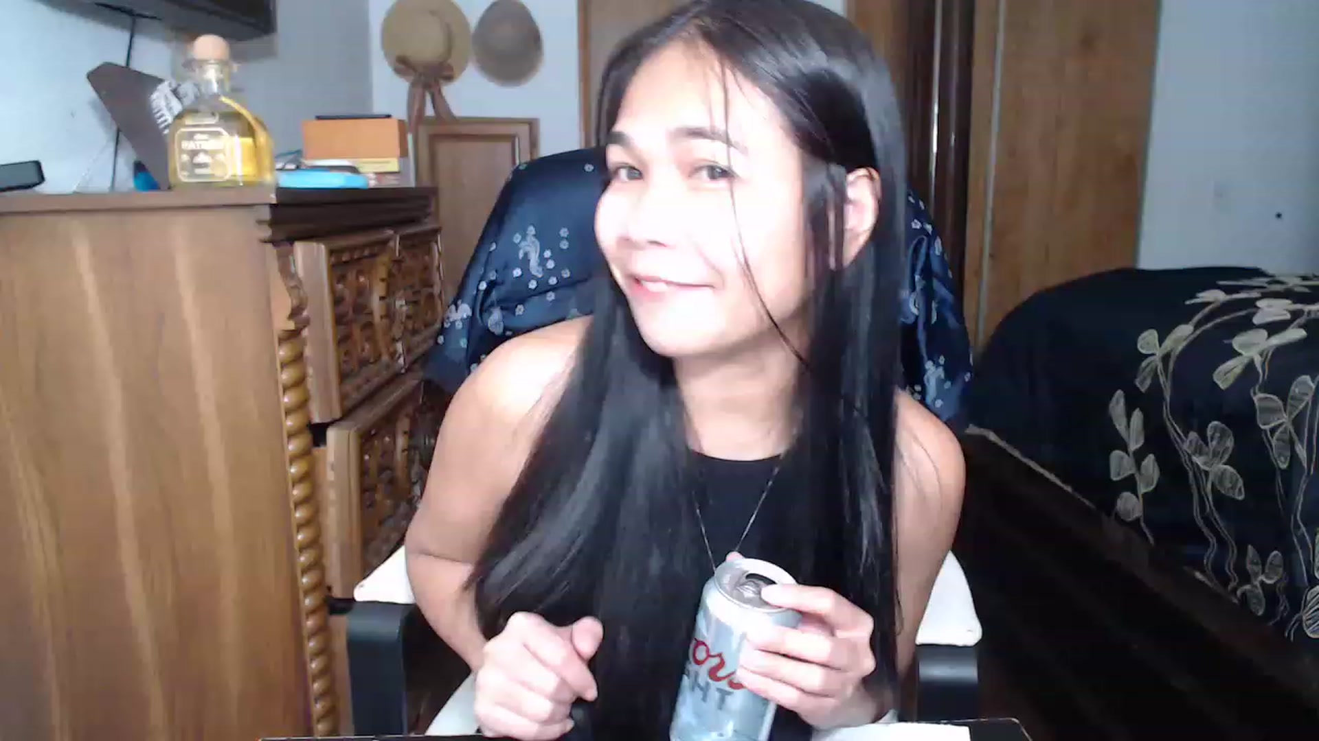 Gallery image thumbnail from Littlekai2023's myfreecams stream on, 04/02/2023, 04:12 image 15 of 20