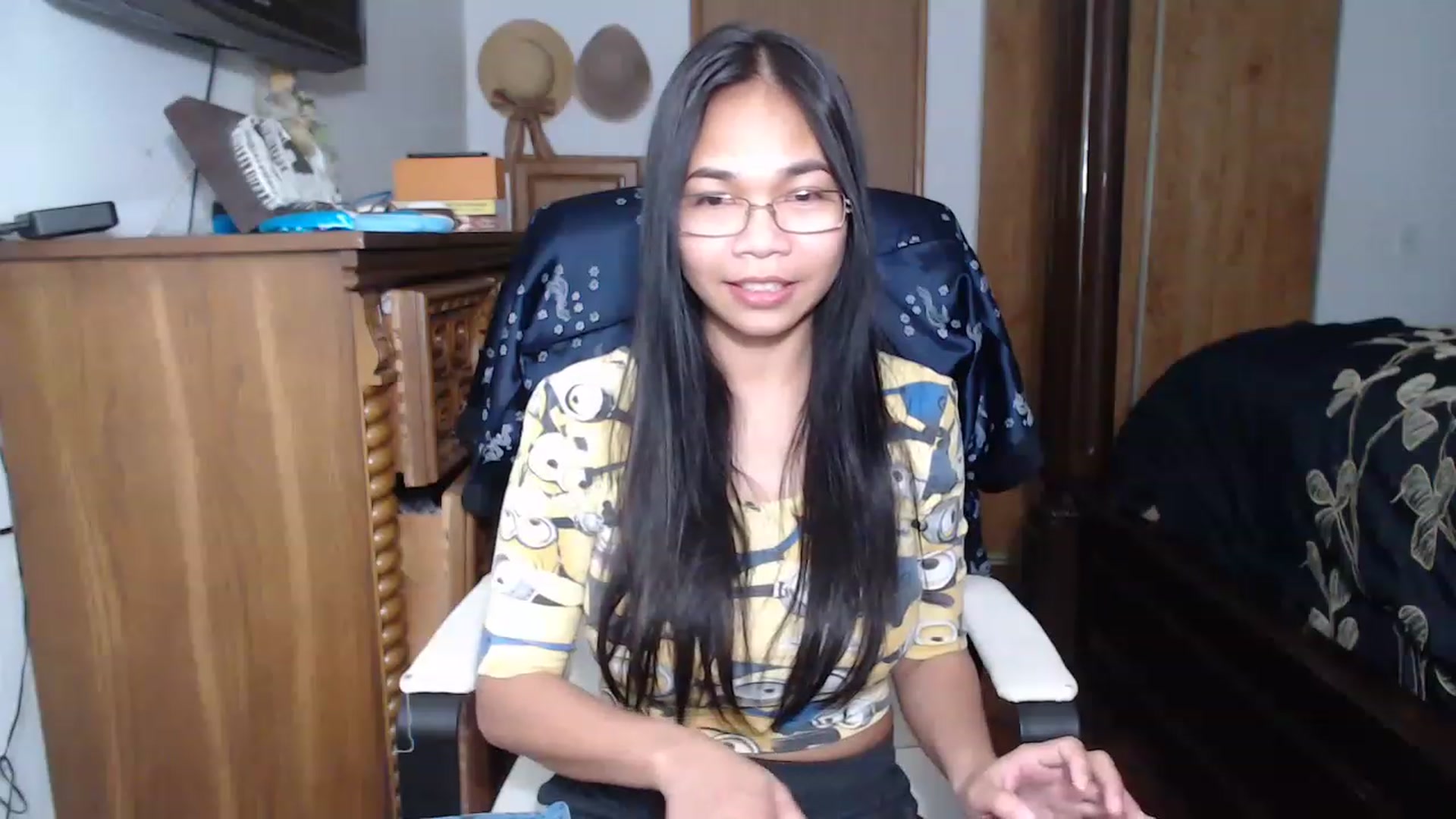 Gallery image thumbnail from Littlekai2023's myfreecams stream on, 04/02/2023, 12:31 image 9 of 20