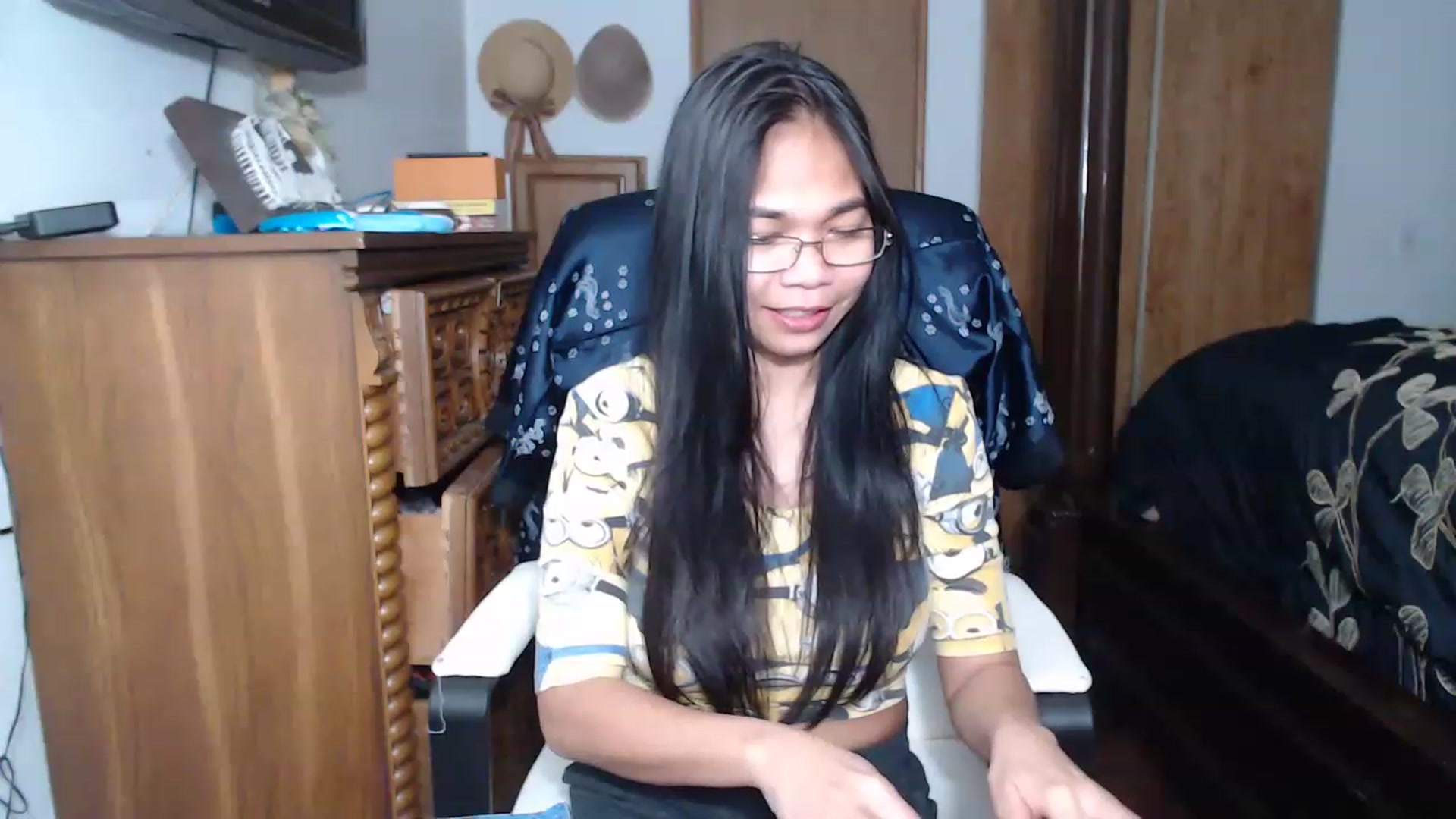 Gallery image thumbnail from Littlekai2023's myfreecams stream on, 04/02/2023, 12:31 image 14 of 20