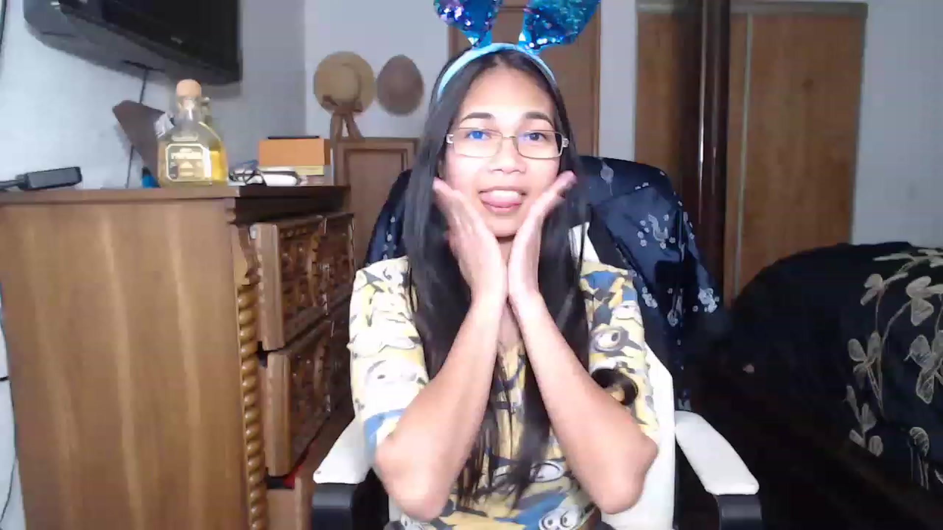 Gallery image thumbnail from Littlekai2023's myfreecams stream on, 04/02/2023, 15:53 image 1 of 20