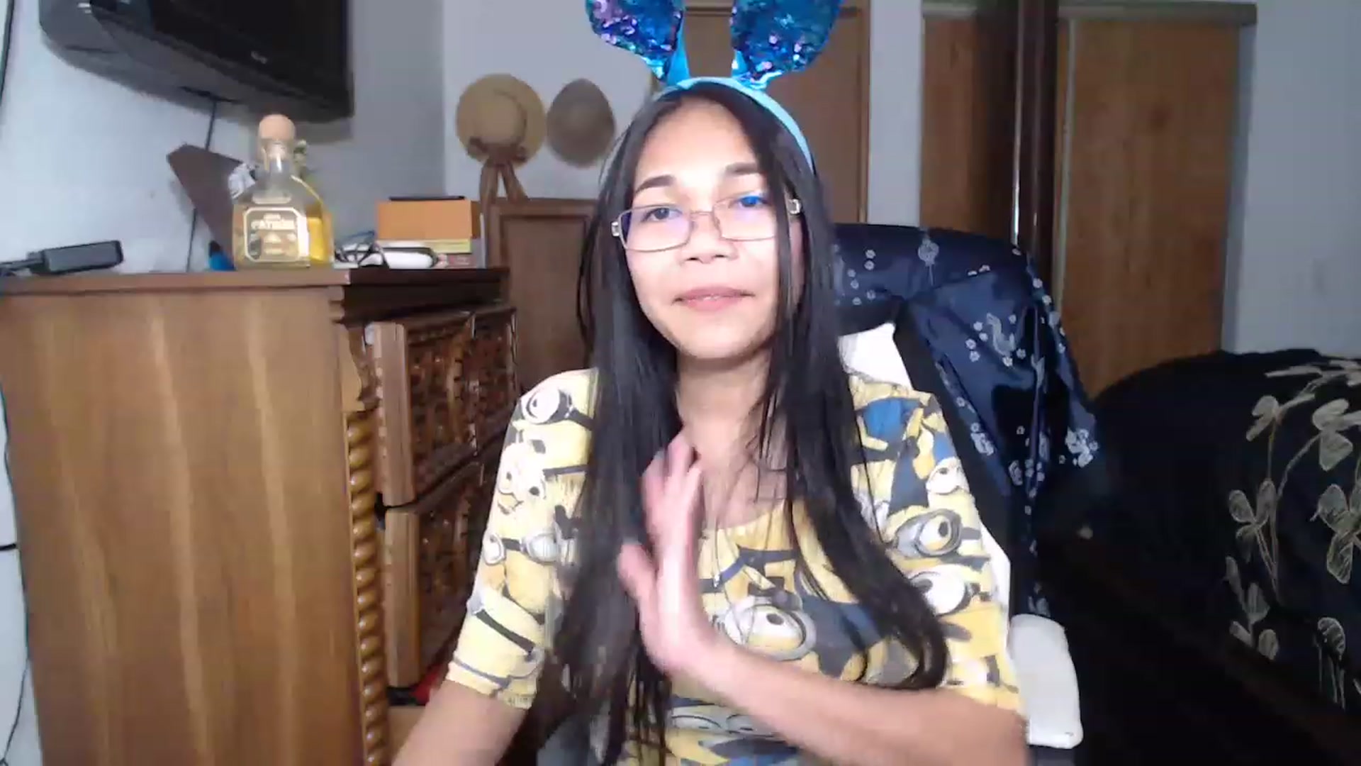 Gallery image thumbnail from Littlekai2023's myfreecams stream on, 04/02/2023, 15:53 image 16 of 20