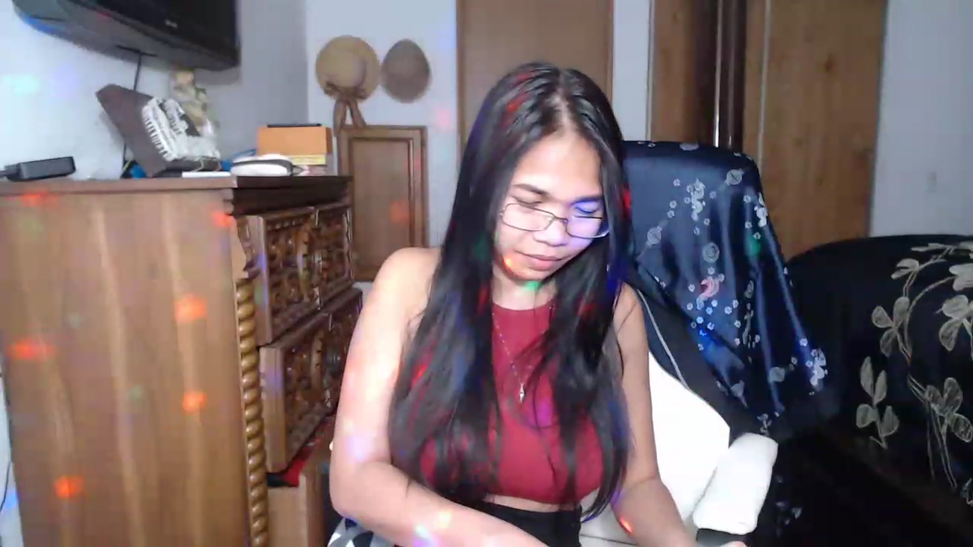 Gallery image thumbnail from Littlekai2023's myfreecams stream on, 04/05/2023, 02:20 image 10 of 20