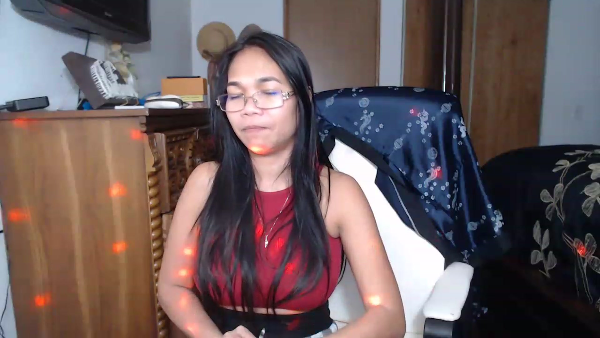 Gallery image thumbnail from Littlekai2023's myfreecams stream on, 04/05/2023, 02:20 image 18 of 20