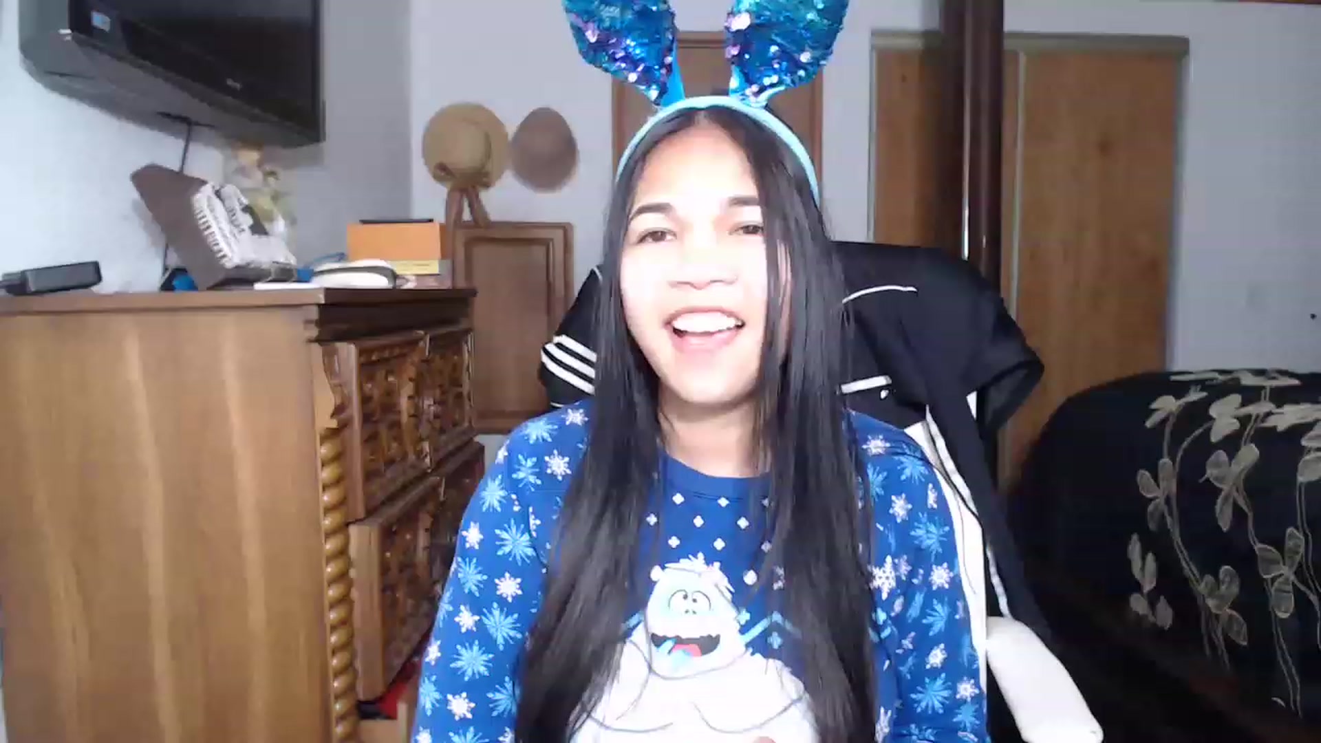 Gallery image thumbnail from Littlekai2023's myfreecams stream on, 04/06/2023, 02:37 image 19 of 20
