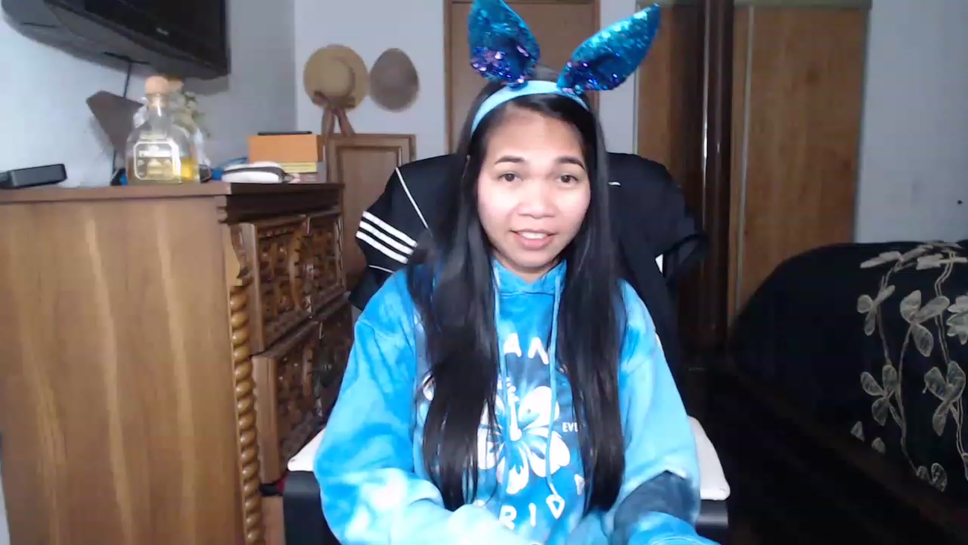 Gallery image thumbnail from Littlekai2023's myfreecams stream on, 04/06/2023, 23:34 image 10 of 20