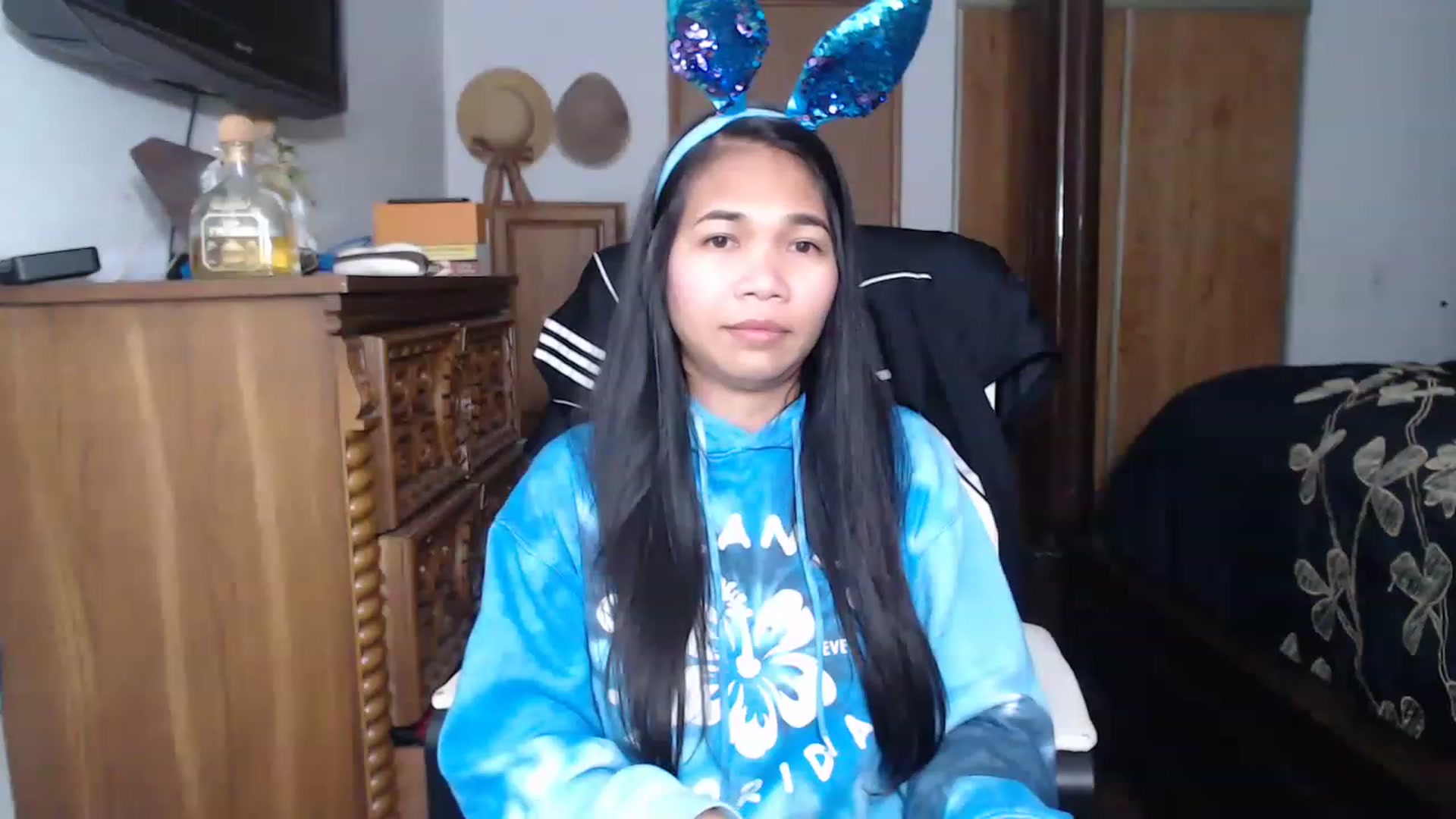 Gallery image thumbnail from Littlekai2023's myfreecams stream on, 04/06/2023, 23:34 image 7 of 20