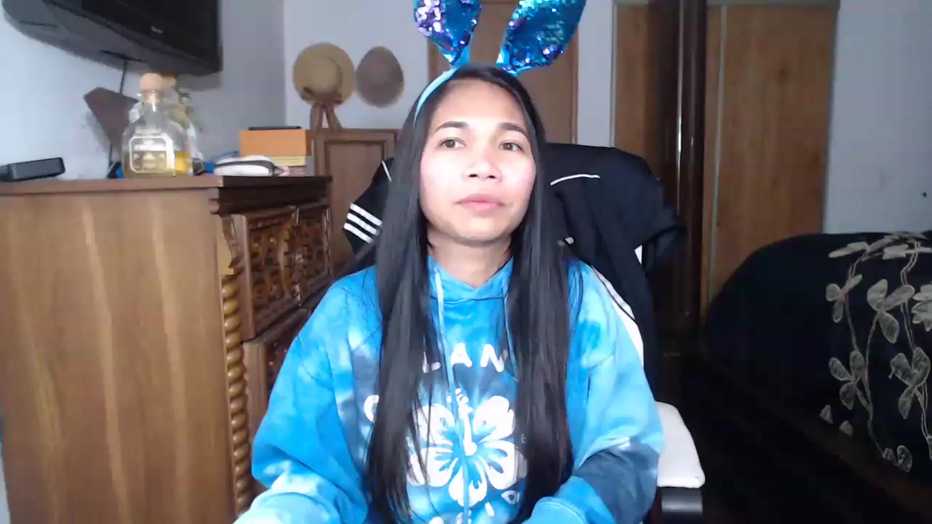 Gallery image thumbnail from Littlekai2023's myfreecams stream on, 04/06/2023, 23:34 image 4 of 20