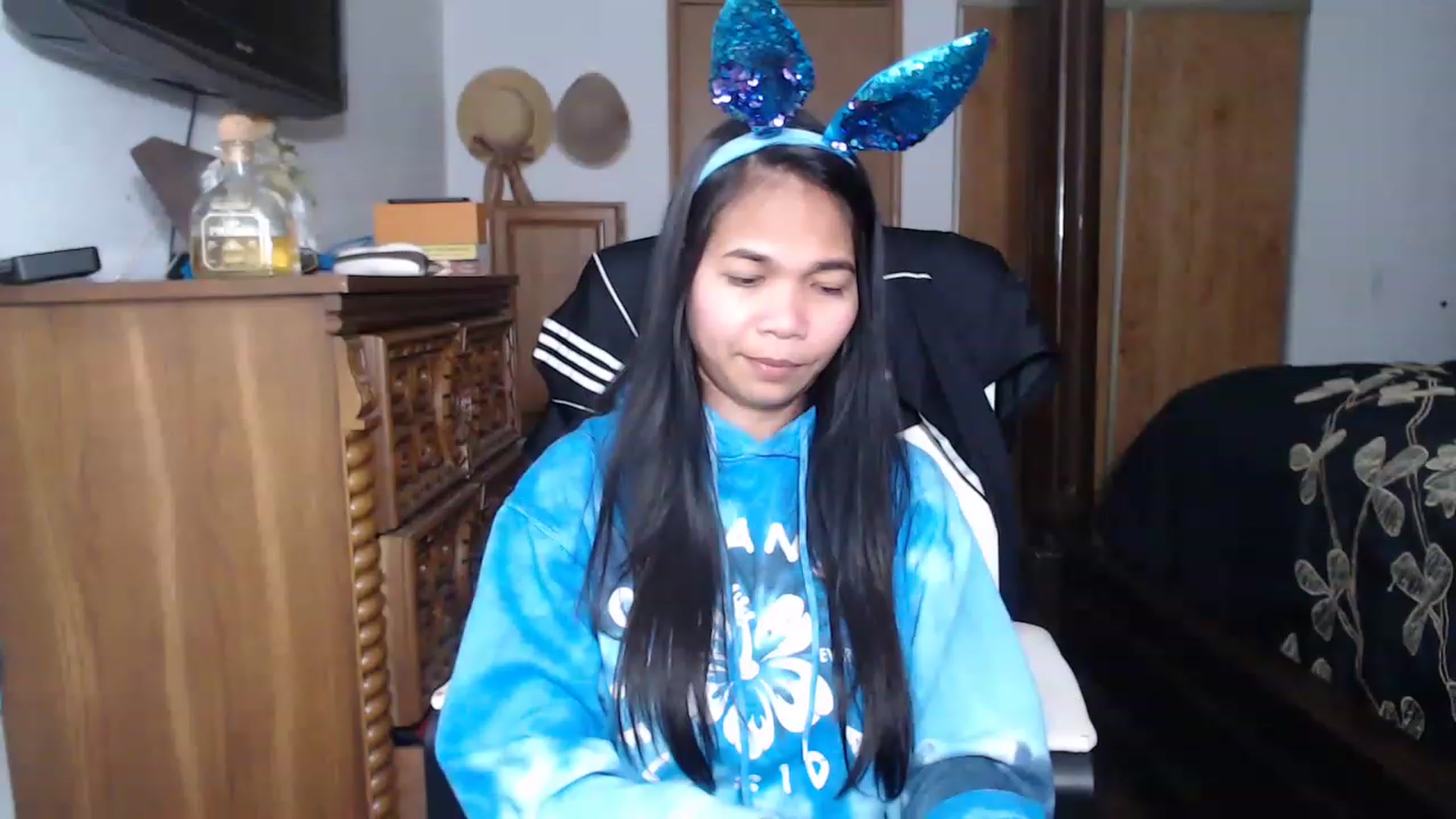 Gallery image thumbnail from Littlekai2023's myfreecams stream on, 04/06/2023, 23:34 image 18 of 20
