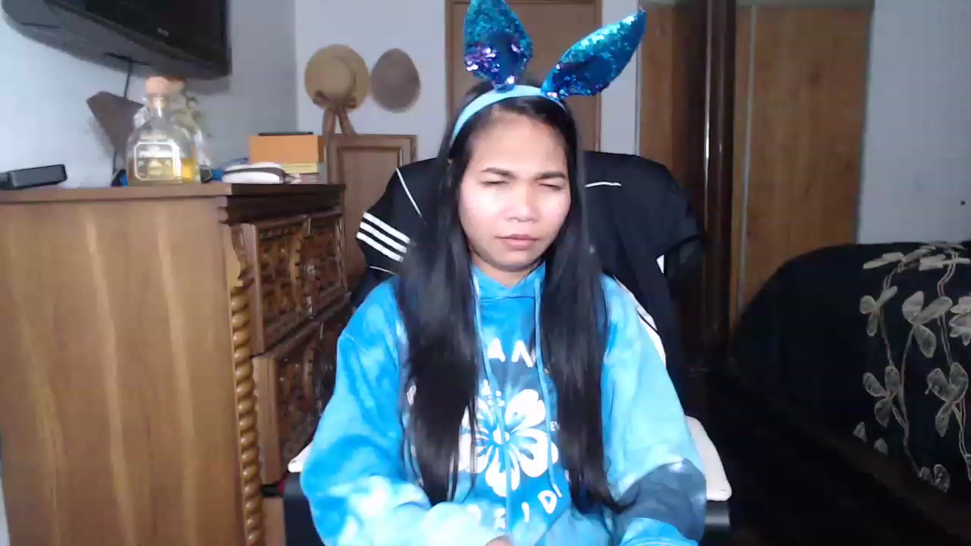 Gallery image thumbnail from Littlekai2023's myfreecams stream on, 04/06/2023, 23:34 image 8 of 20