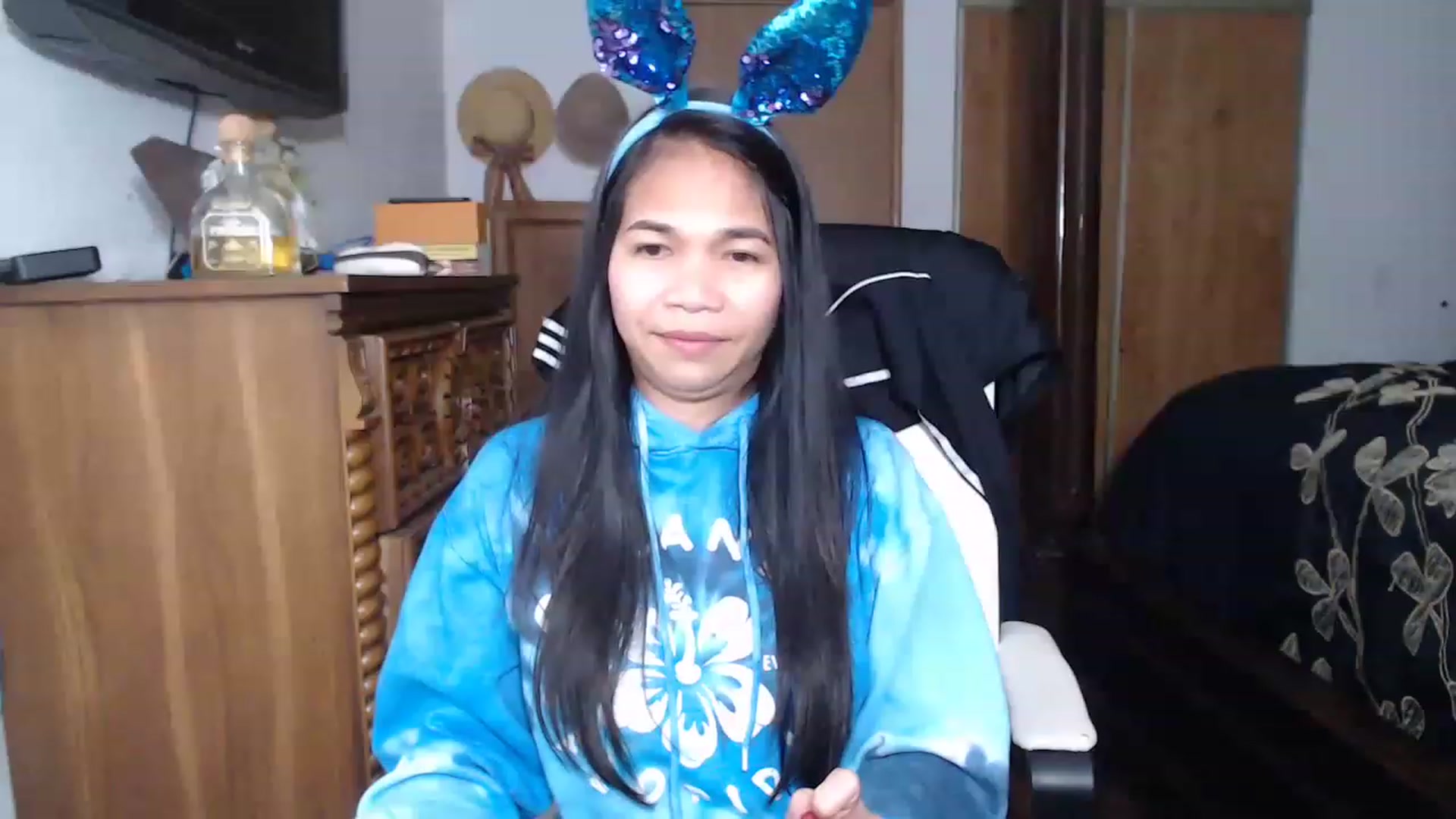 Gallery image thumbnail from Littlekai2023's myfreecams stream on, 04/06/2023, 23:34 image 19 of 20