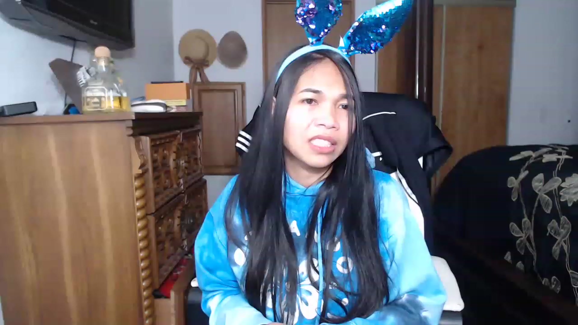 Gallery image thumbnail from Littlekai2023's myfreecams stream on, 04/07/2023, 01:39 image 6 of 20