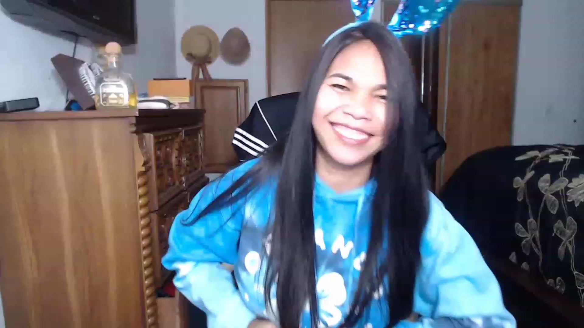 Gallery image thumbnail from Littlekai2023's myfreecams stream on, 04/07/2023, 01:39 image 14 of 20