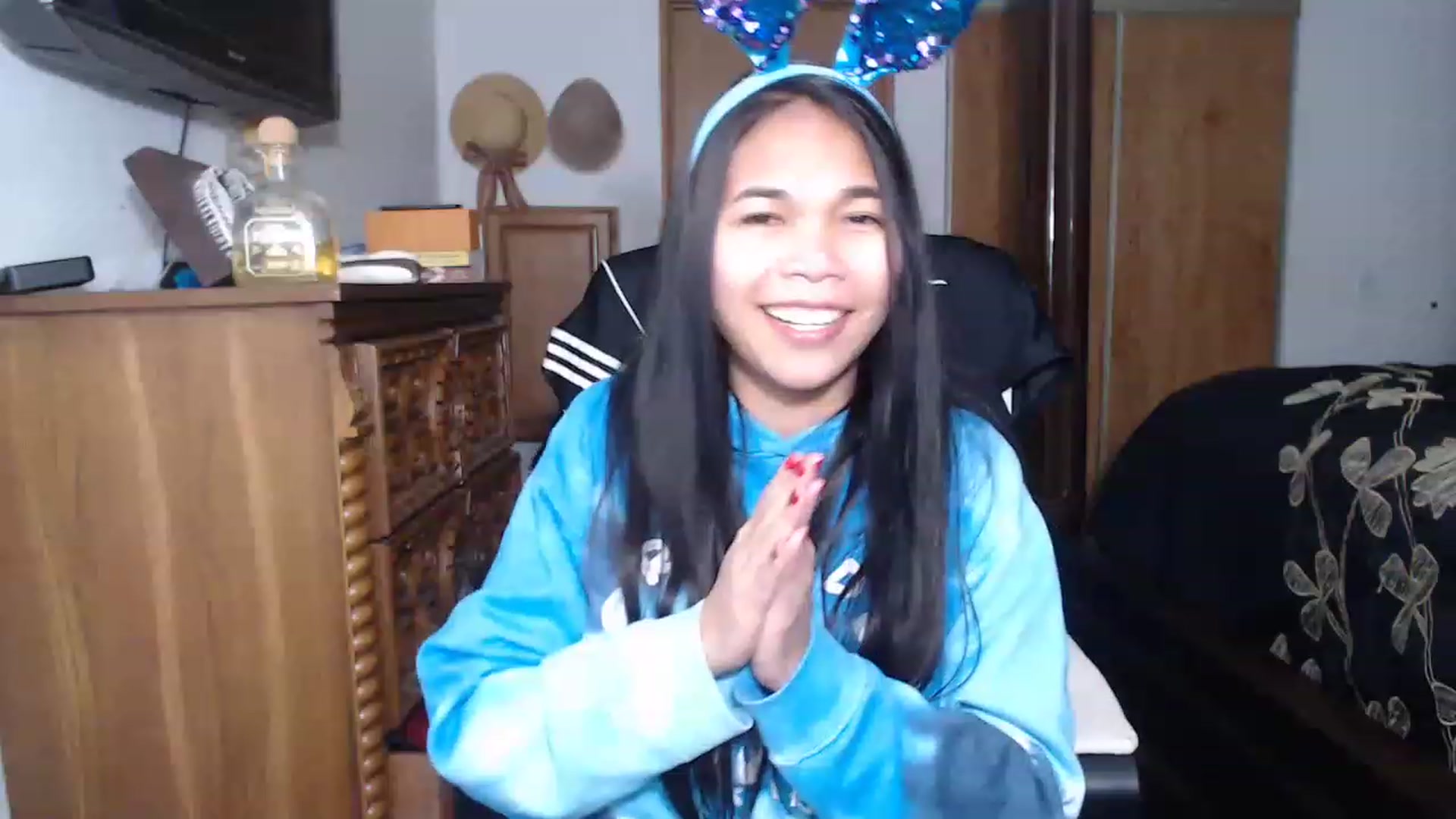 Gallery image thumbnail from Littlekai2023's myfreecams stream on, 04/07/2023, 01:39 image 7 of 20