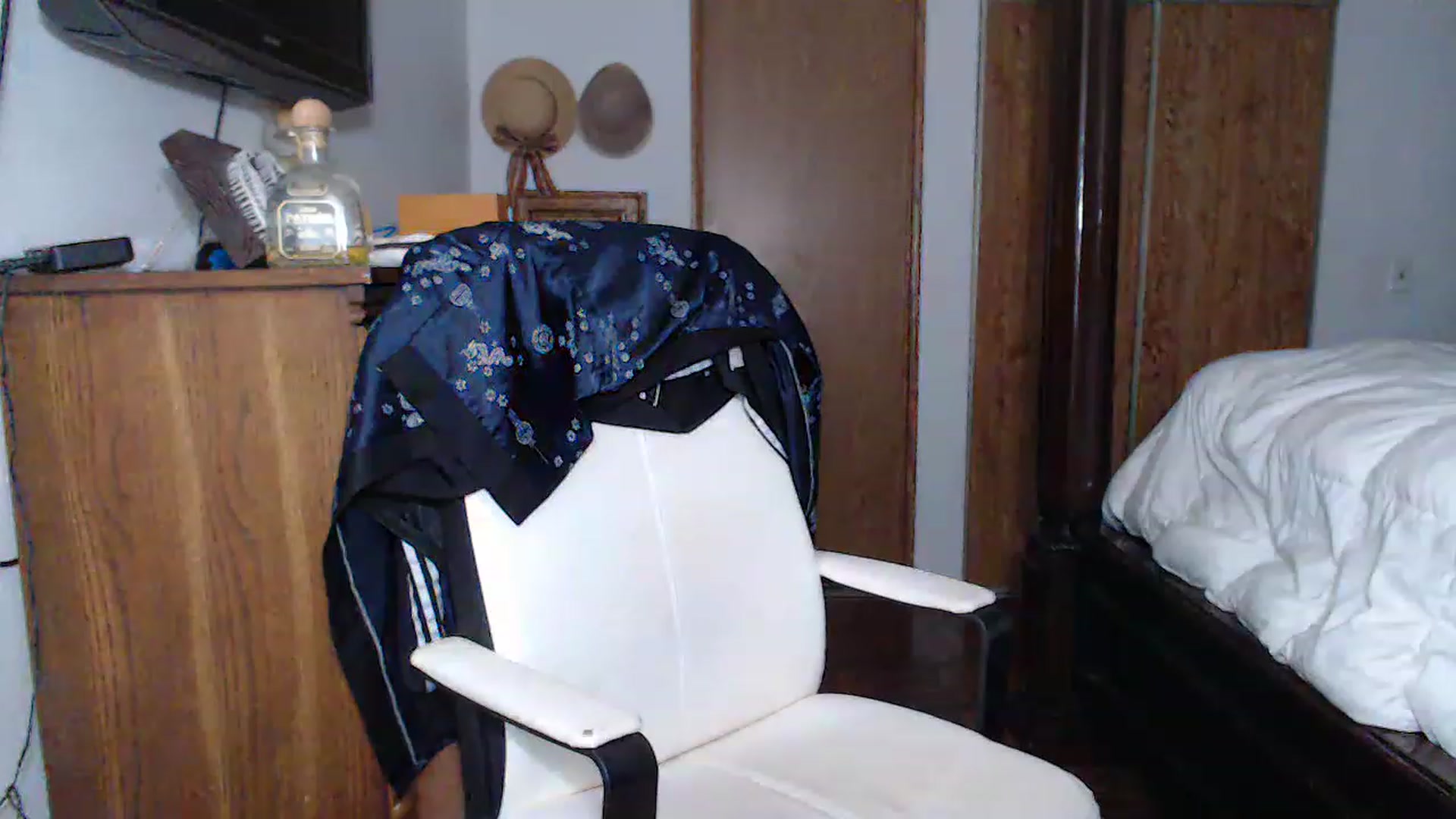 Gallery image thumbnail from Littlekai2023's myfreecams stream on, 04/09/2023, 02:19 image 20 of 20