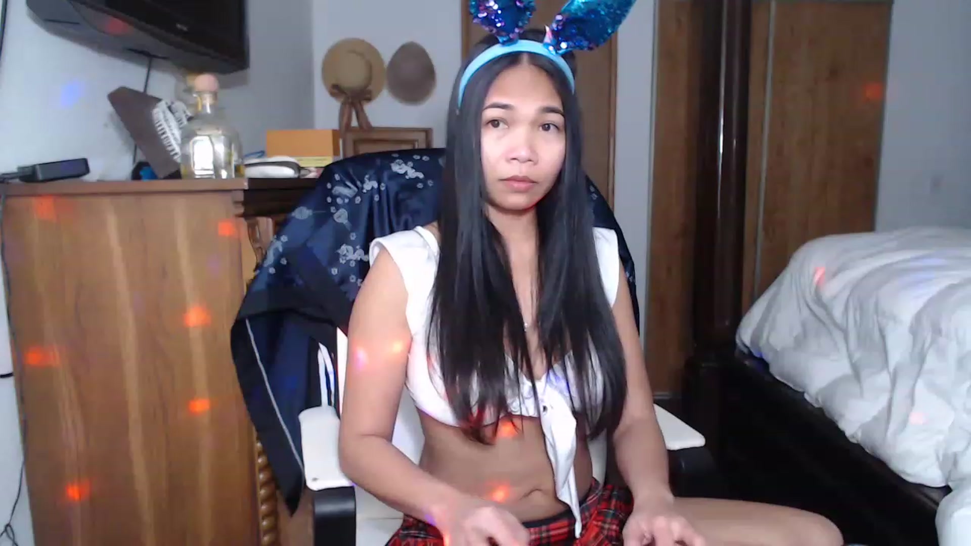 Gallery image thumbnail from Littlekai2023's myfreecams stream on, 04/09/2023, 02:19 image 3 of 20