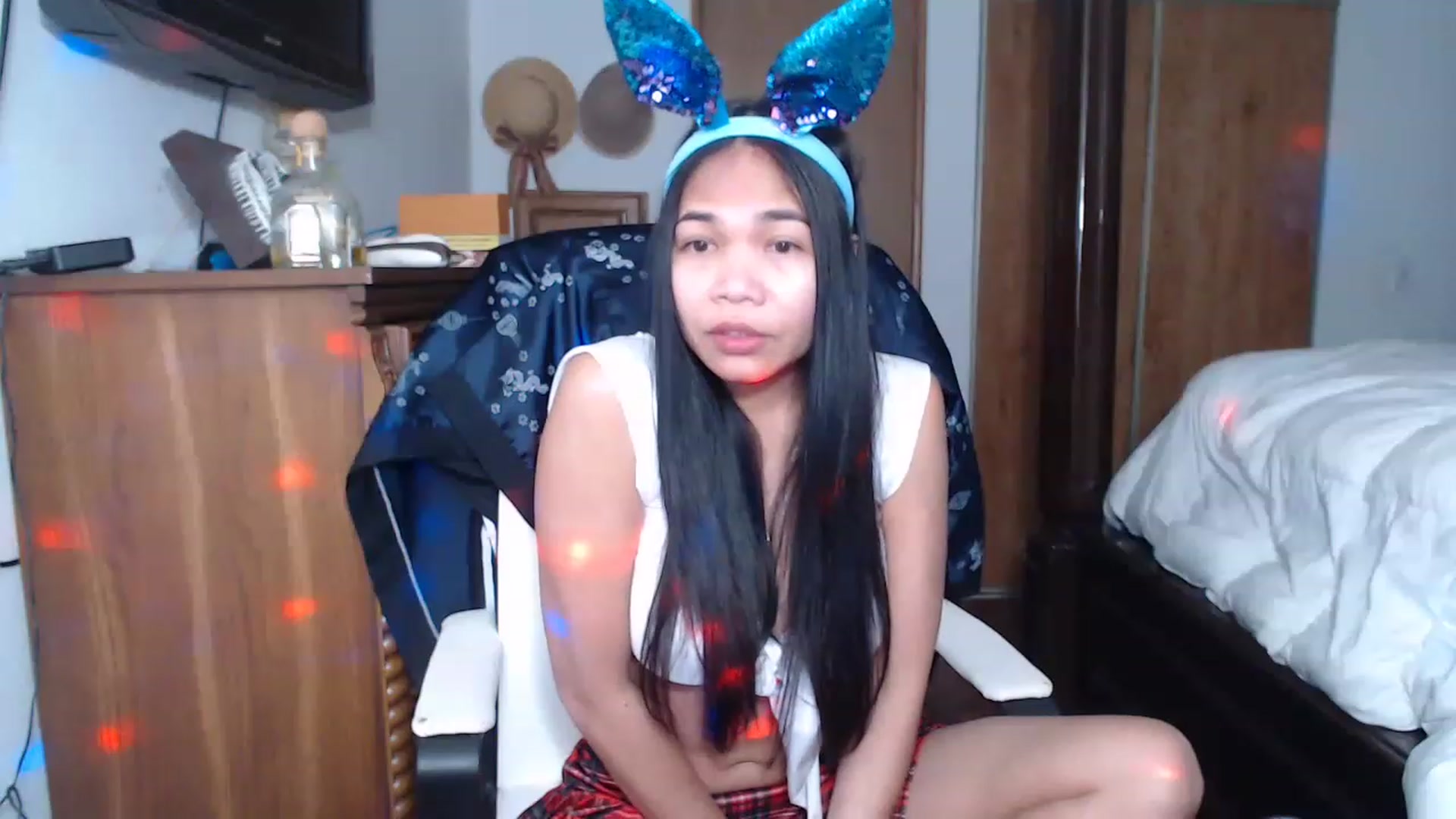 Gallery image thumbnail from Littlekai2023's myfreecams stream on, 04/09/2023, 02:19 image 4 of 20