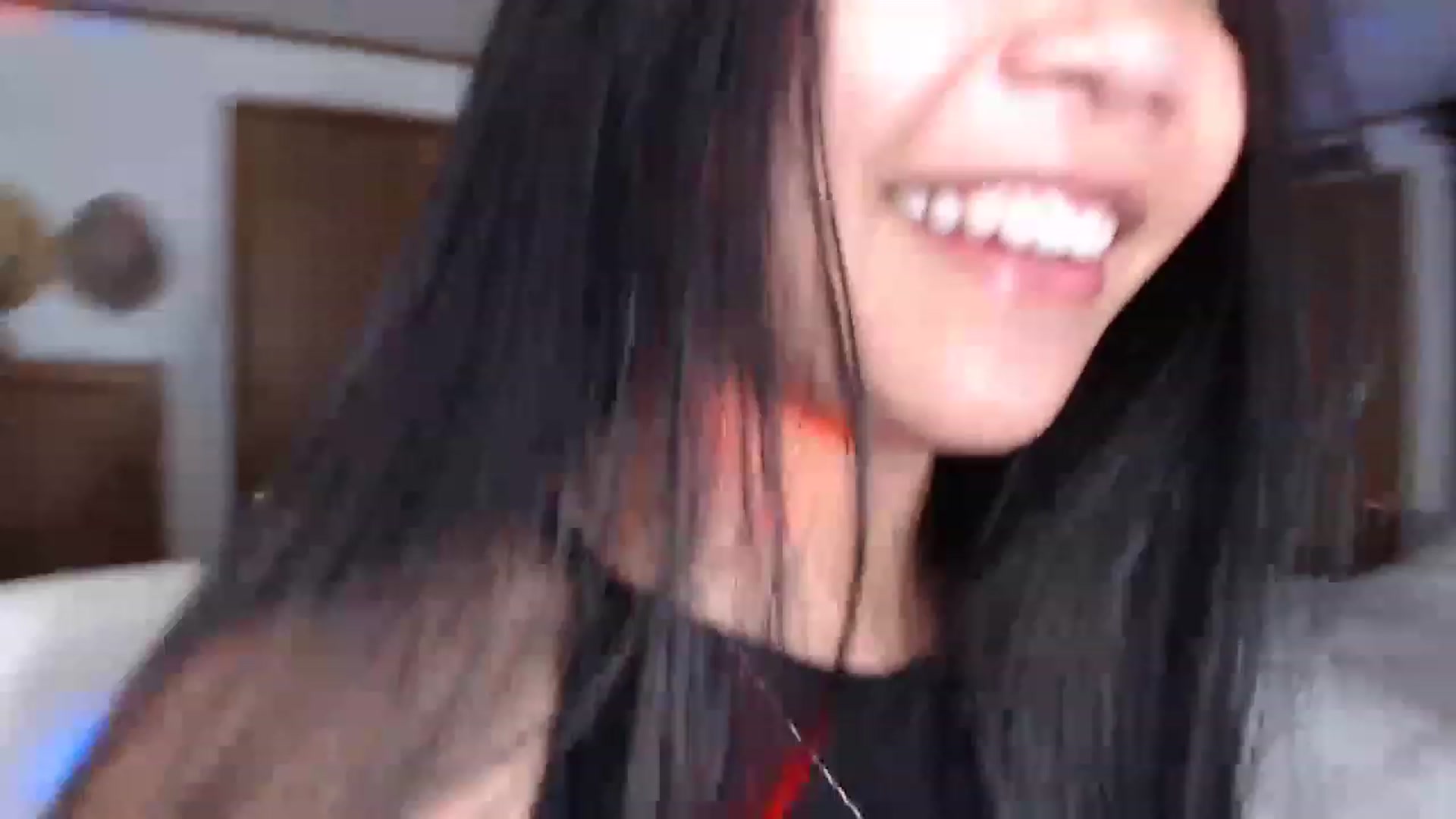 Gallery image thumbnail from Littlekai2023's myfreecams stream on, 04/12/2023, 04:31 image 4 of 20
