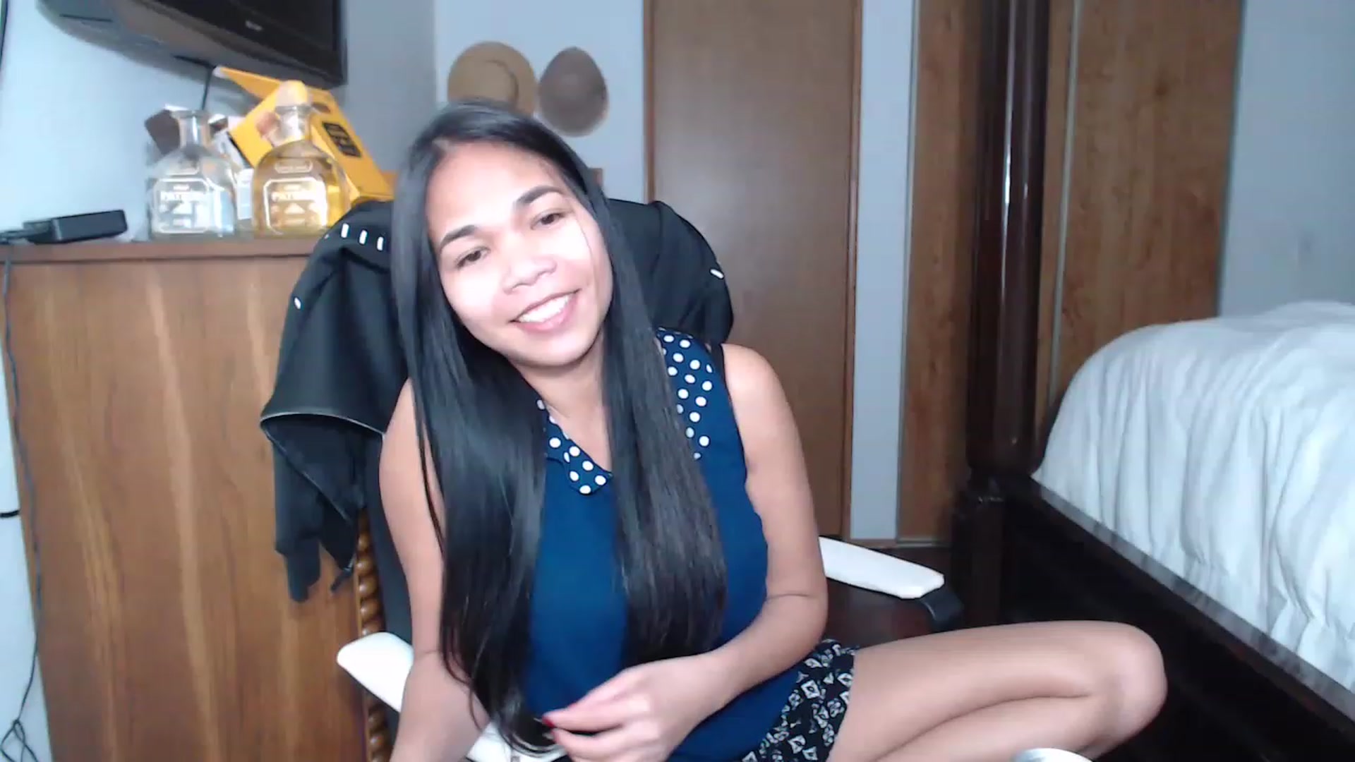 Gallery image thumbnail from Littlekai2023's myfreecams stream on, 04/13/2023, 03:01 image 13 of 20