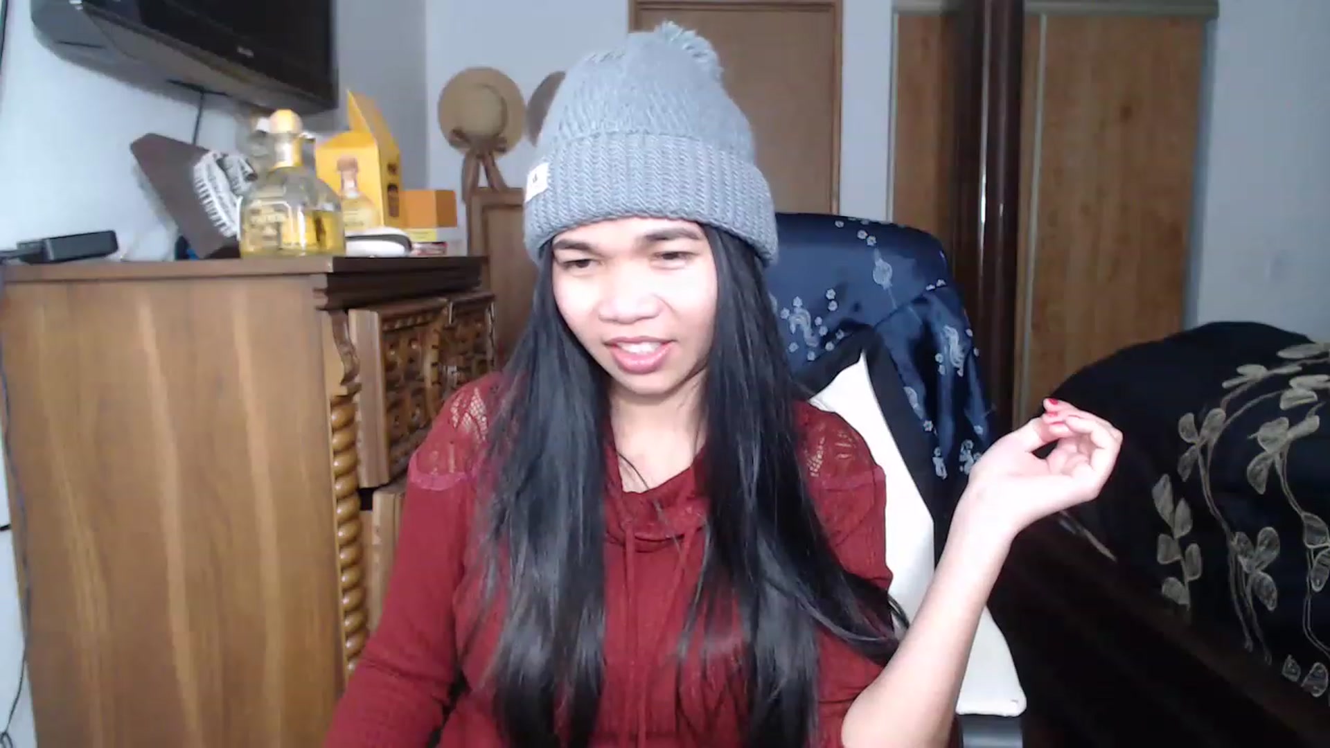 Gallery image thumbnail from Littlekai2023's myfreecams stream on, 04/17/2023, 04:32 image 17 of 20
