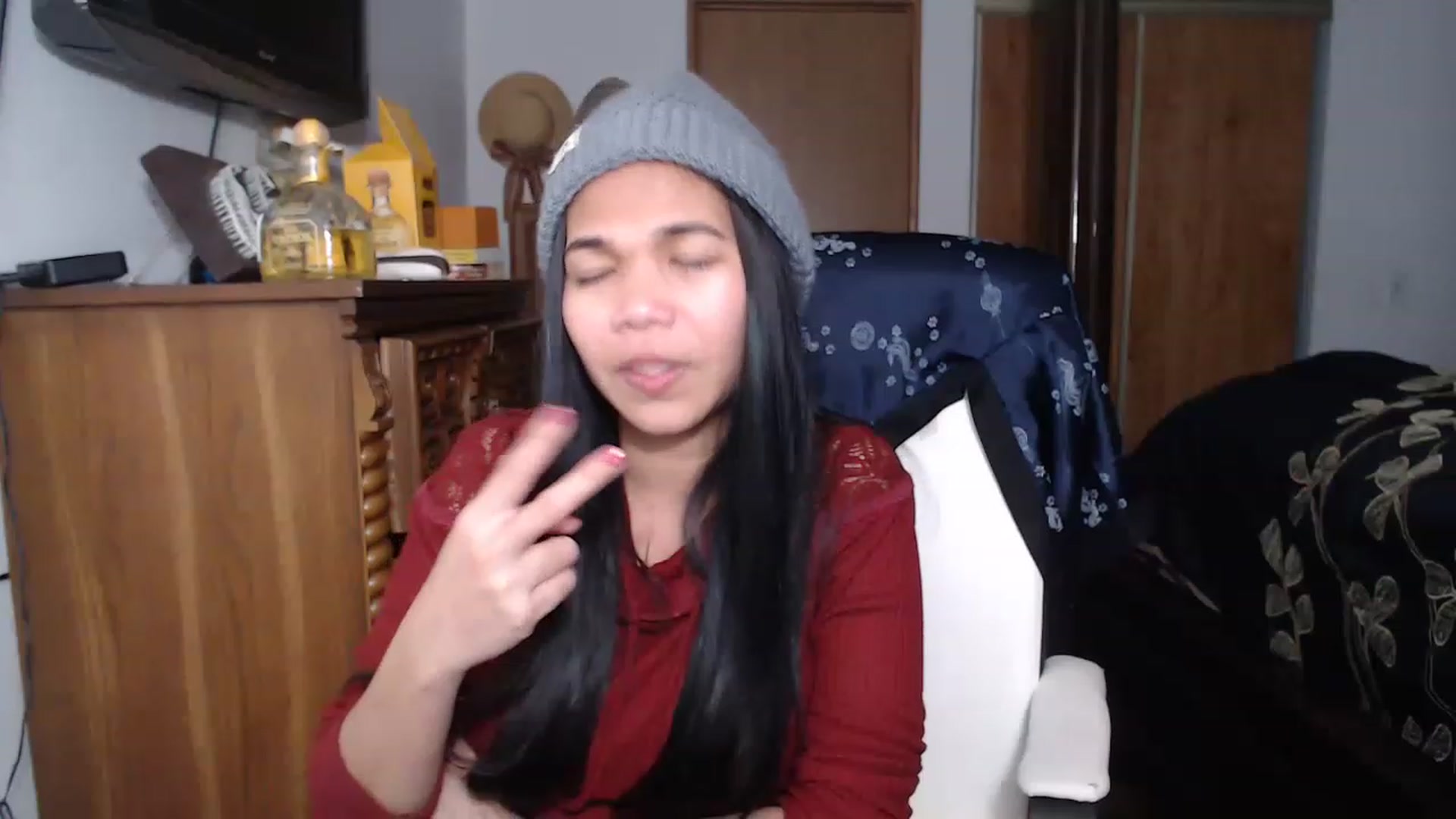 Gallery image thumbnail from Littlekai2023's myfreecams stream on, 04/17/2023, 04:32 image 13 of 20