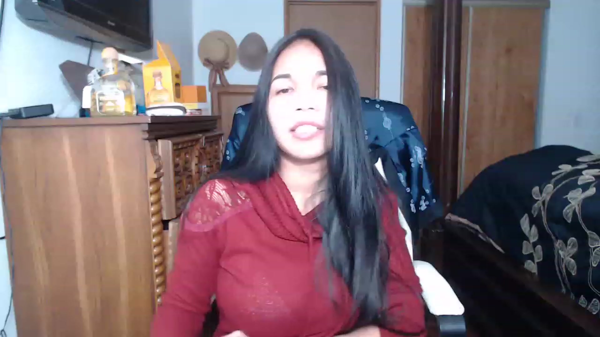 Gallery image thumbnail from Littlekai2023's myfreecams stream on, 04/17/2023, 05:17 image 2 of 20