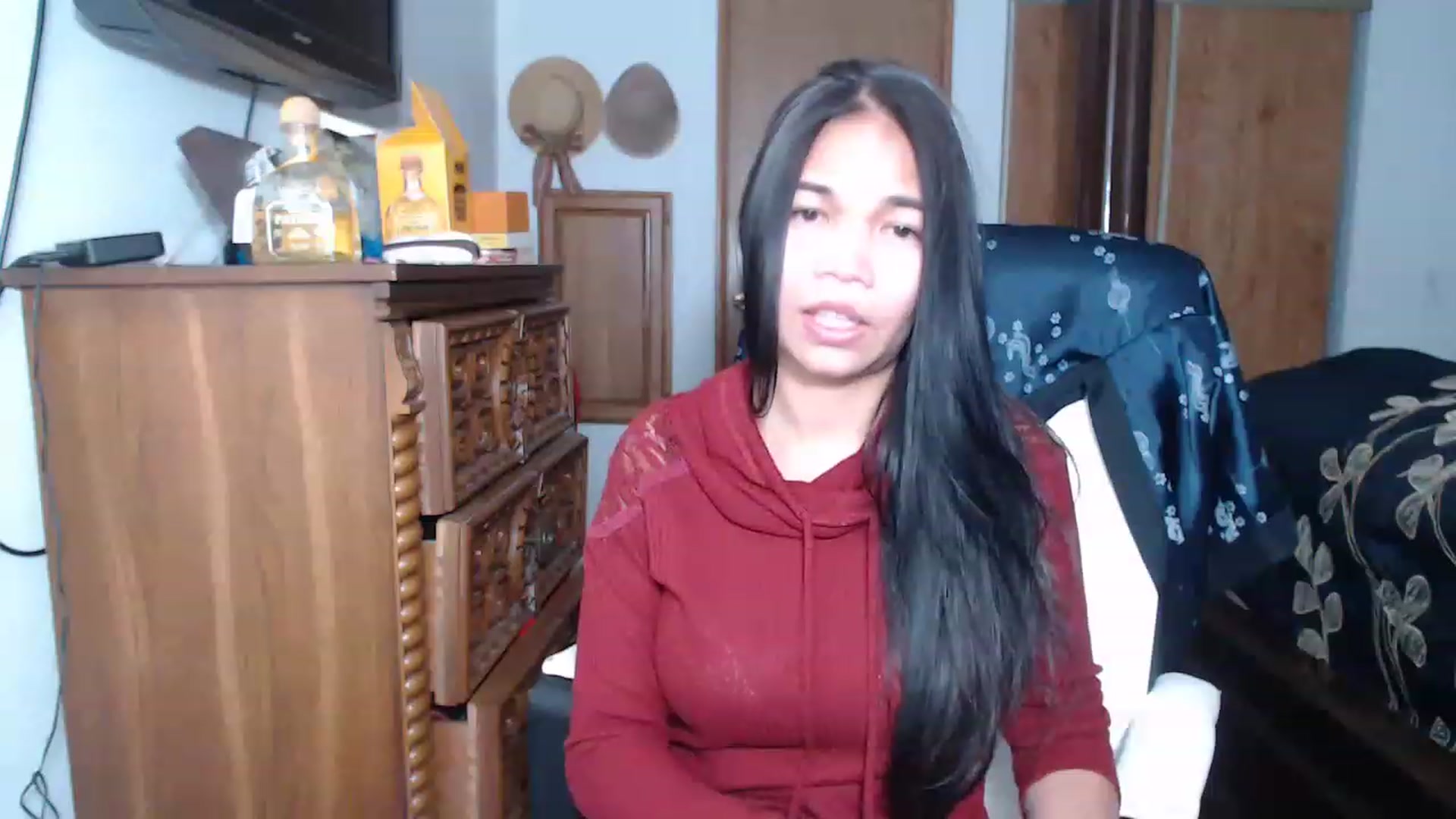 Gallery image thumbnail from Littlekai2023's myfreecams stream on, 04/17/2023, 05:17 image 12 of 20