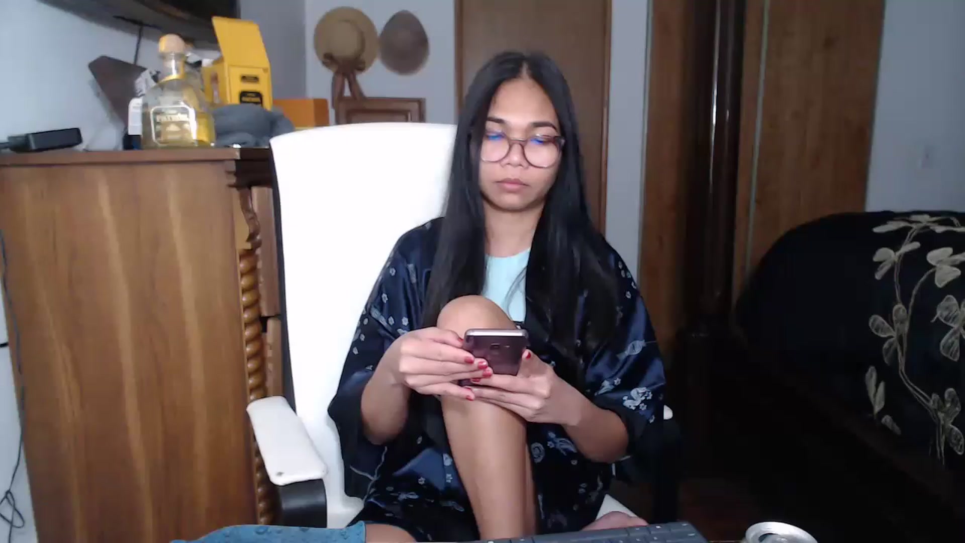 Gallery image thumbnail from Littlekai2023's myfreecams stream on, 04/18/2023, 01:23 image 11 of 20