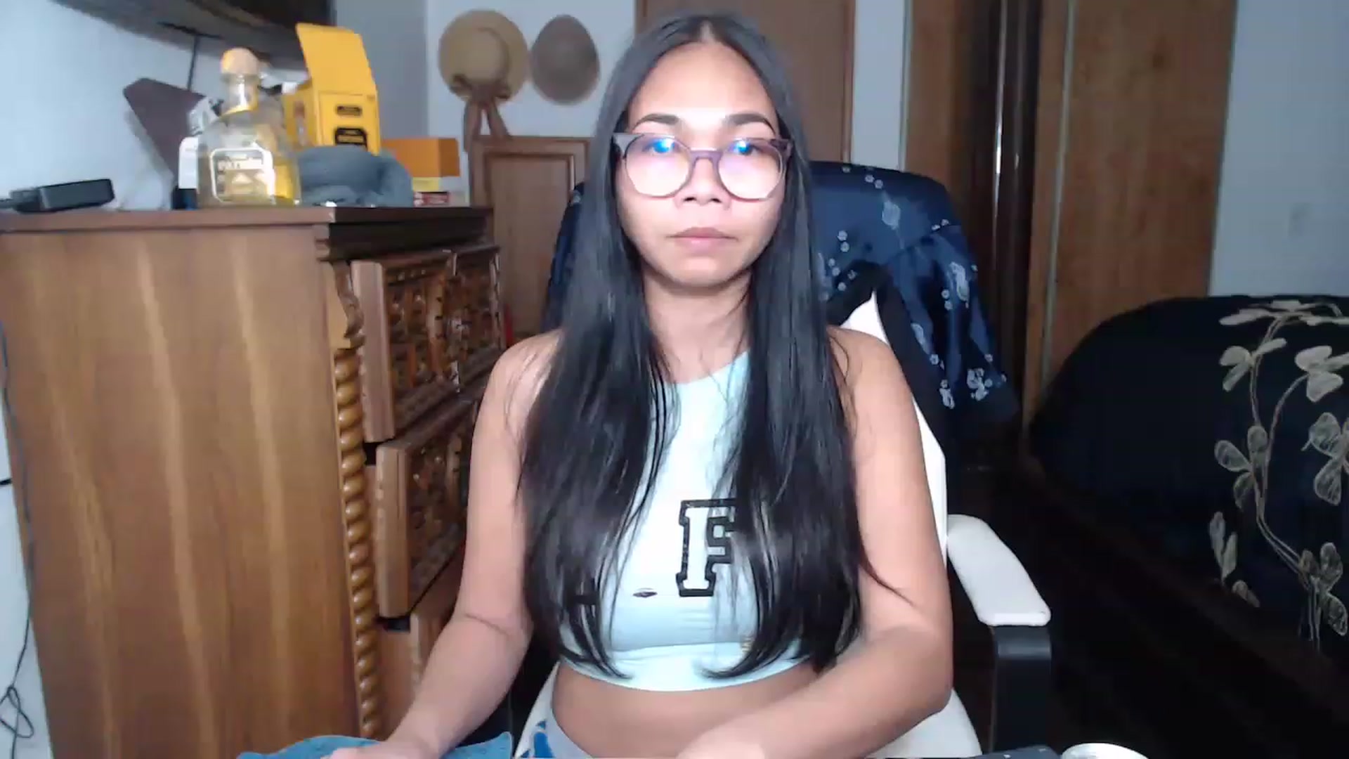 Gallery image thumbnail from Littlekai2023's myfreecams stream on, 04/18/2023, 01:23 image 7 of 20