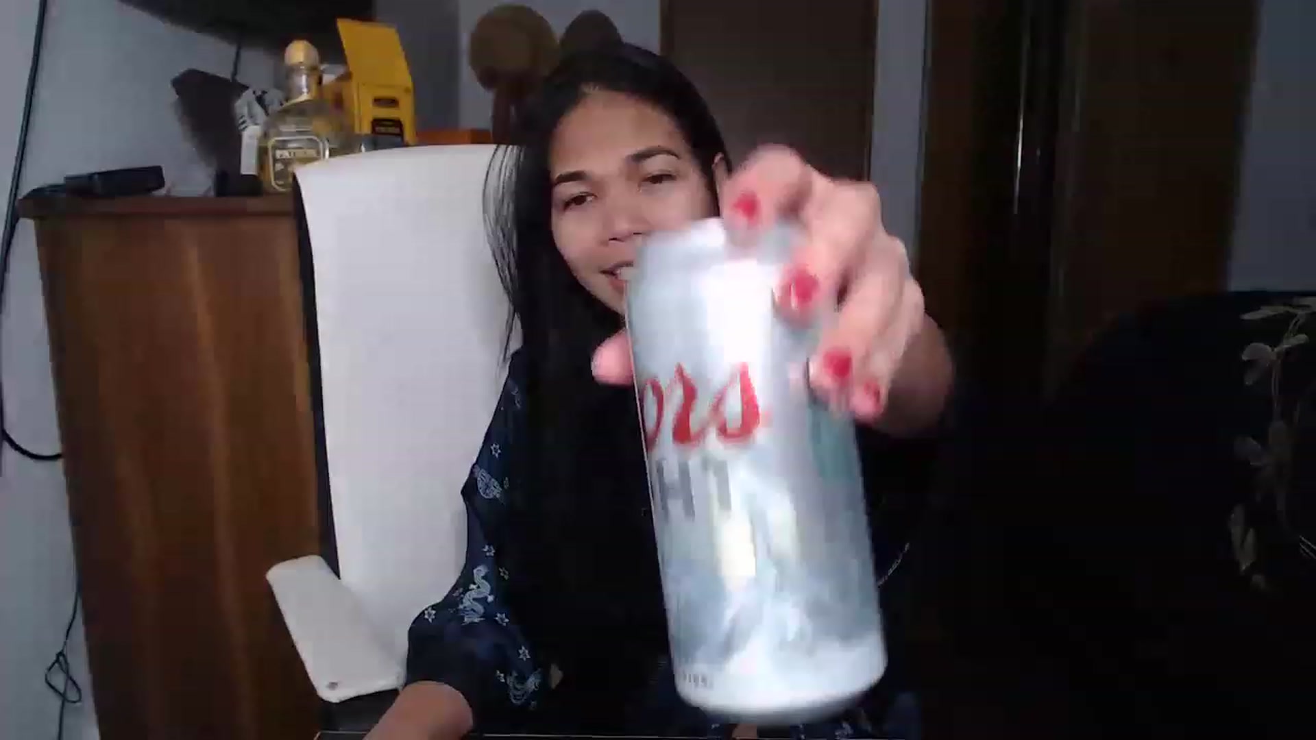 Gallery image thumbnail from Littlekai2023's myfreecams stream on, 04/18/2023, 04:09 image 7 of 20