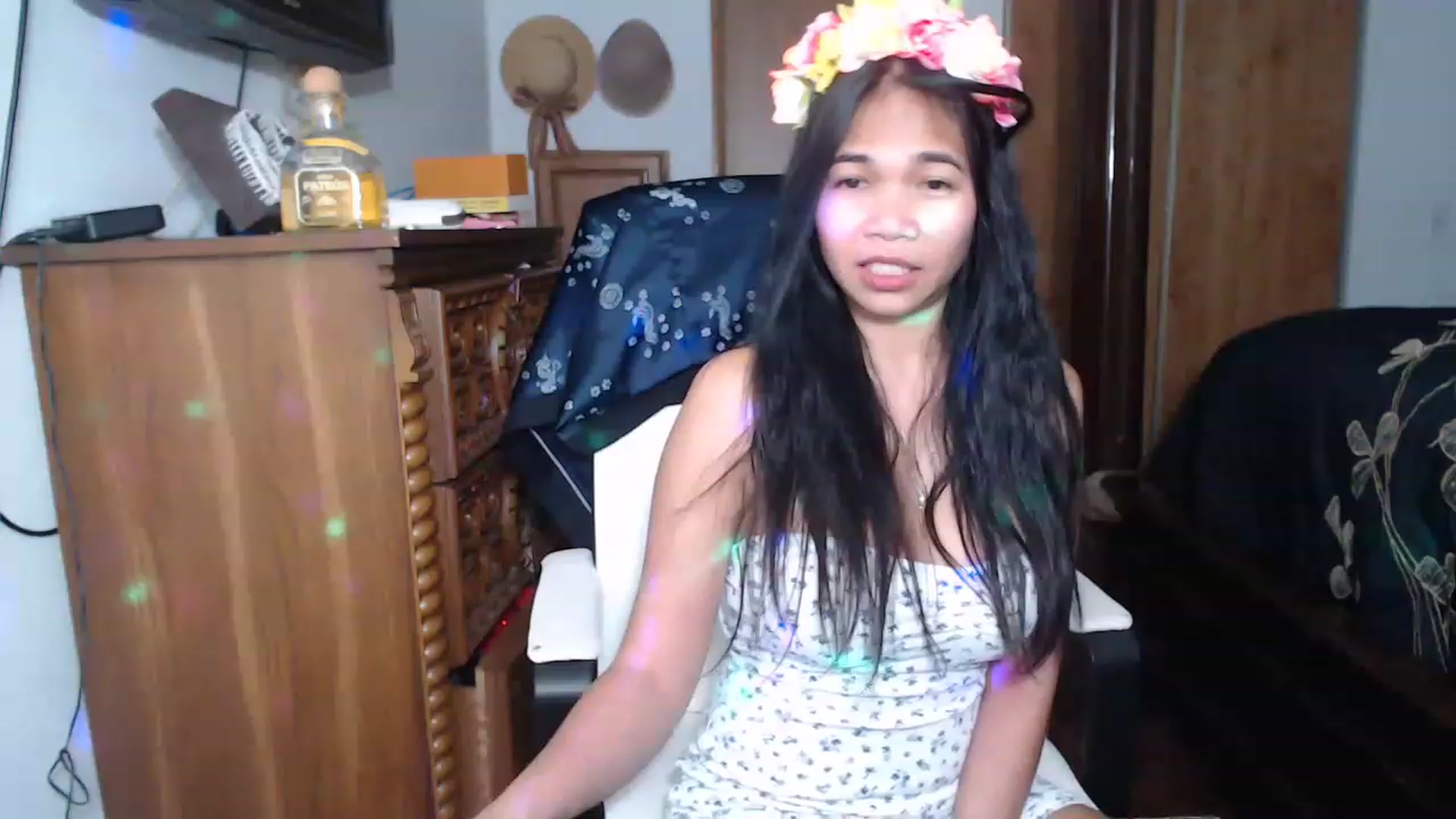 Gallery image thumbnail from Littlekai2023's myfreecams stream on, 04/25/2023, 03:26 image 8 of 20
