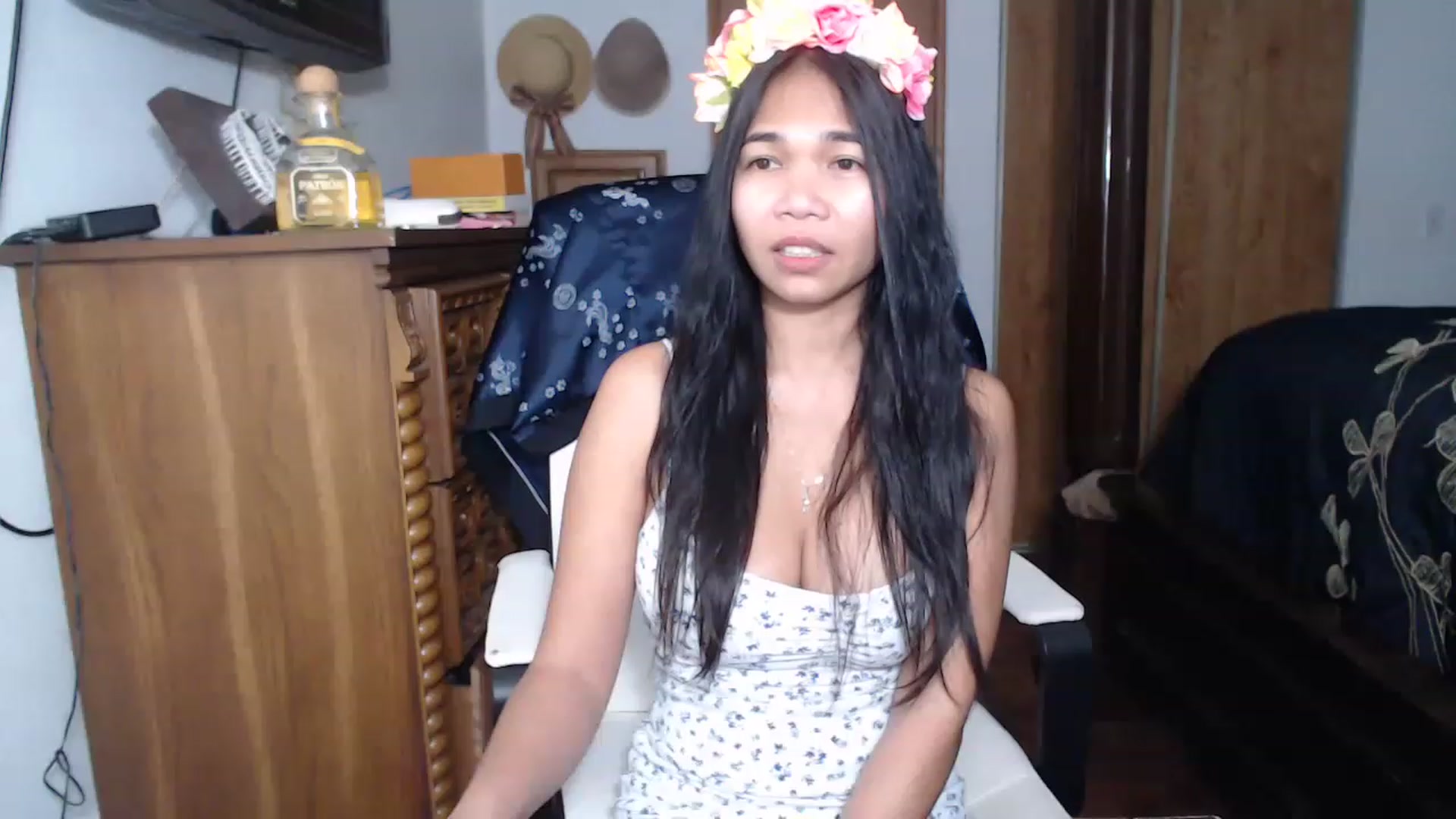 Gallery image thumbnail from Littlekai2023's myfreecams stream on, 04/25/2023, 03:26 image 18 of 20