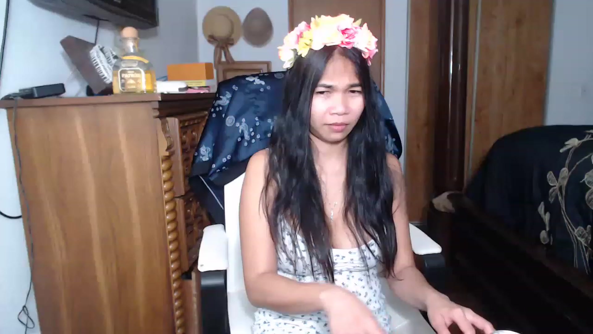 Gallery image thumbnail from Littlekai2023's myfreecams stream on, 04/25/2023, 03:26 image 19 of 20