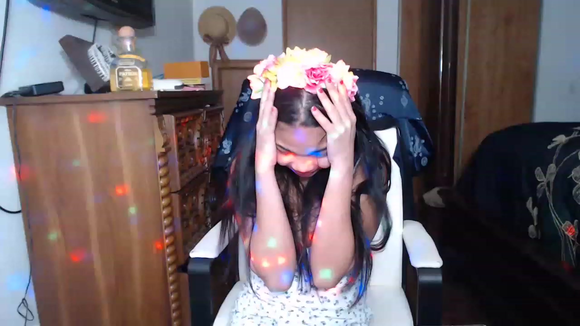 Gallery image thumbnail from Littlekai2023's myfreecams stream on, 04/25/2023, 03:26 image 12 of 20