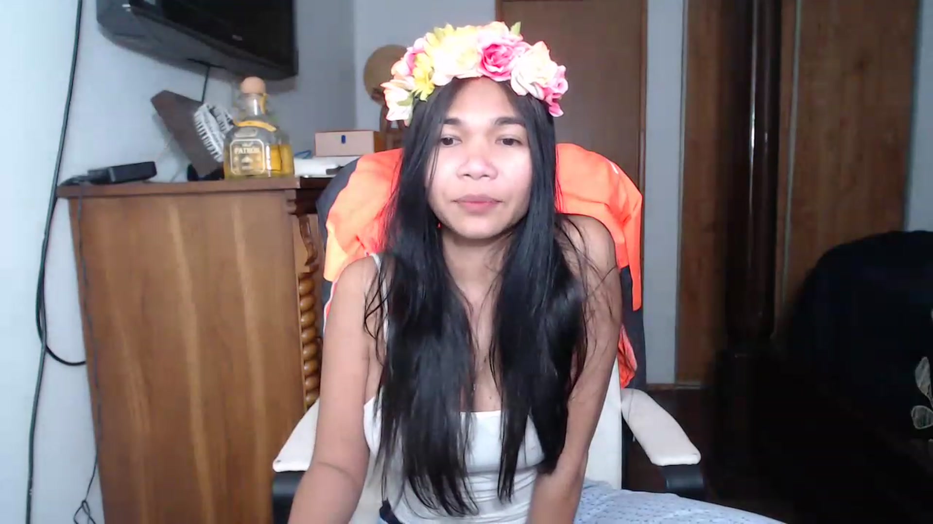 Gallery image thumbnail from Littlekai2023's myfreecams stream on, 04/26/2023, 03:49 image 14 of 20
