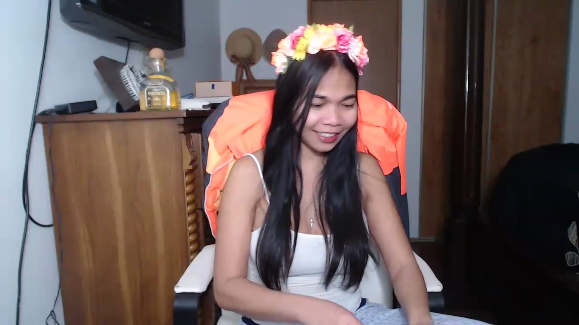 Gallery image thumbnail from Littlekai2023's myfreecams stream on, 04/26/2023, 03:49 image 17 of 20
