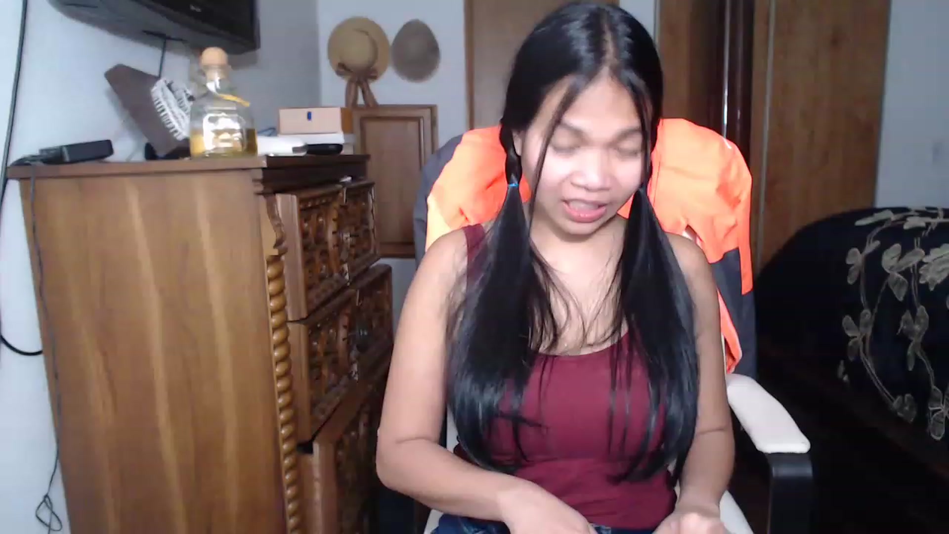 Gallery image thumbnail from Littlekai2023's myfreecams stream on, 04/27/2023, 01:37 image 15 of 20